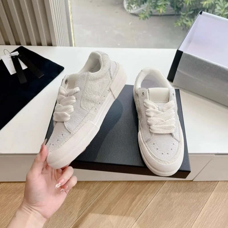 Autumn Release Leather Fashion Sneakers – Star Lace Low-Top Shoes product photo
