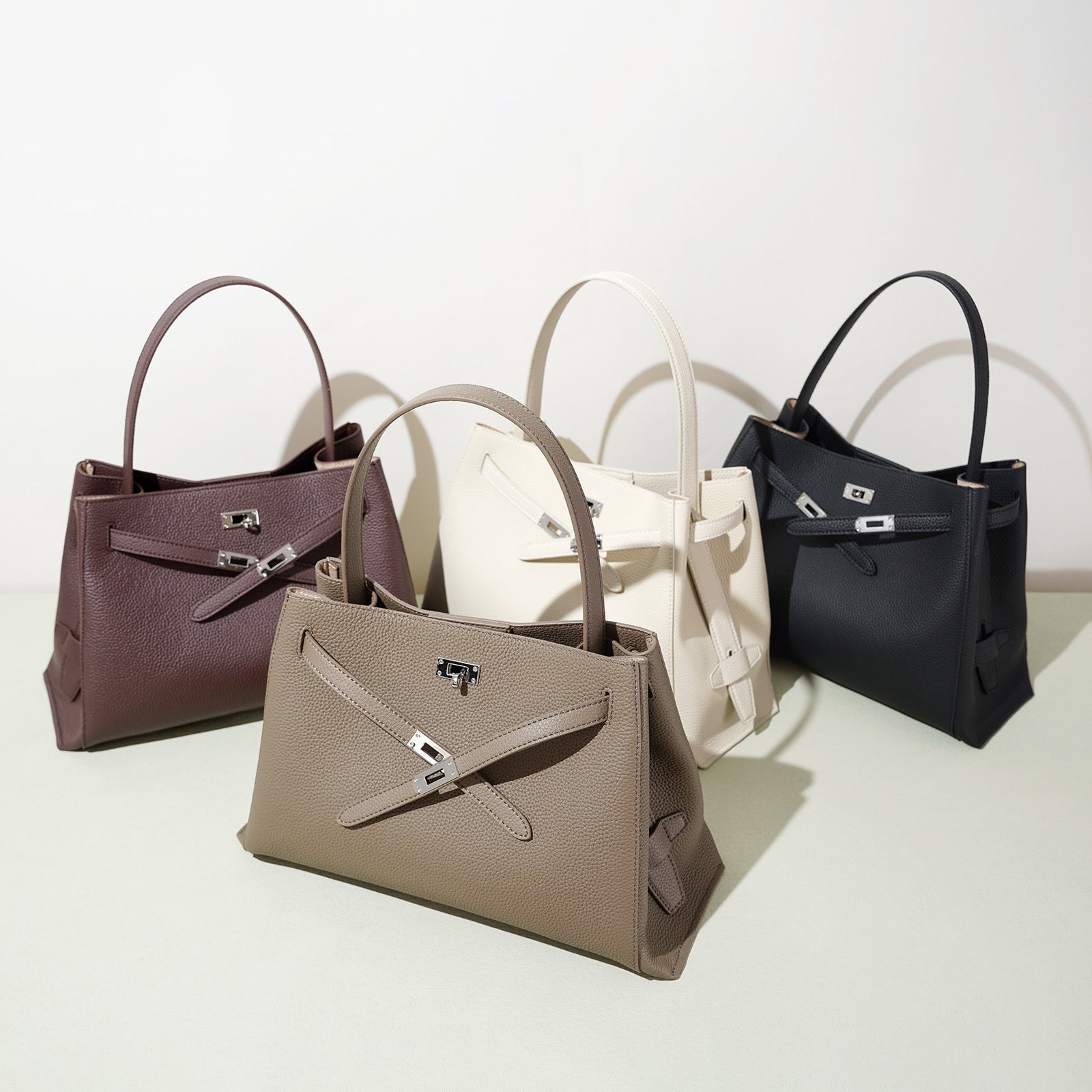 Fashionable And Minimalist Handheld Shoulder Crossbody Bag product view 1
