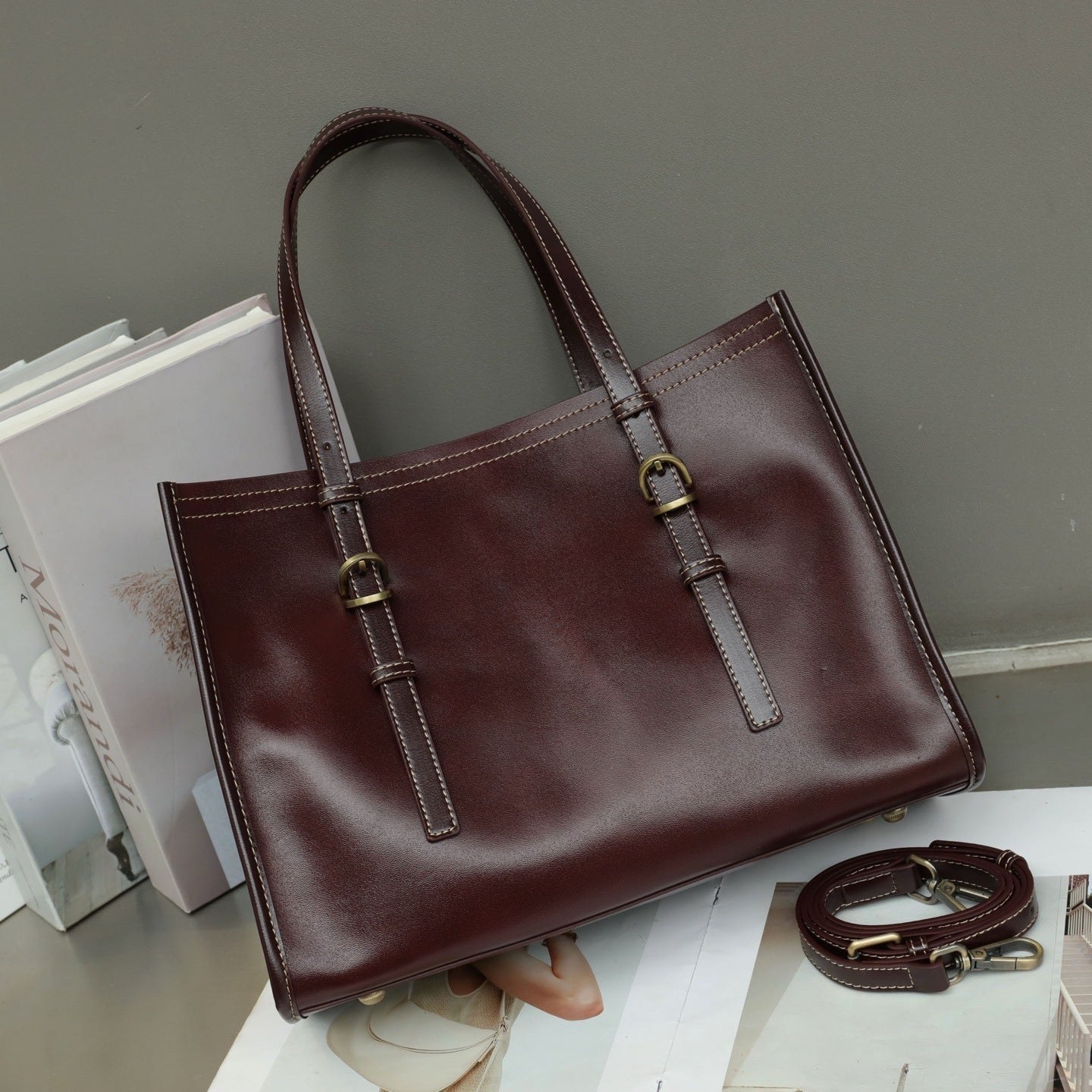 New Genuine Leather Women's Bag, Top-grain Cowhide Shopping Bag, Luxury Feel, Commuter Handbag, Single Shoulder And Crossbody Bag product view 4