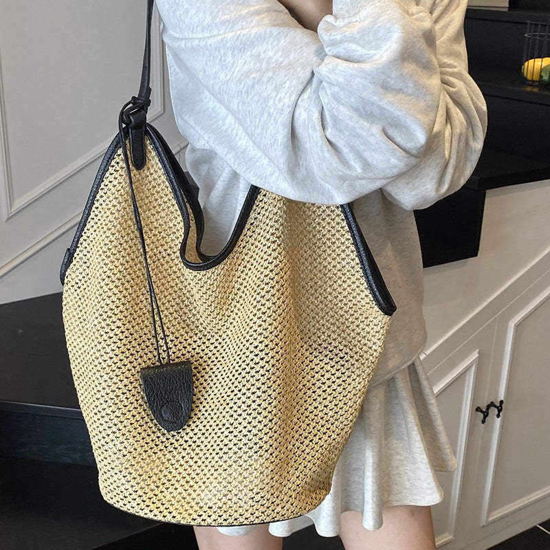Fashionable Niche One-Shoulder Bucket Bag product view 3