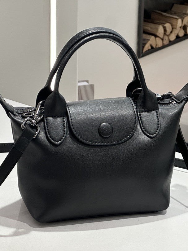 2026 New Genuine Leather Dumpling Bag For Women, Niche Design, Soft Leather Shoulder And Crossbody Mini Handbag product view 5