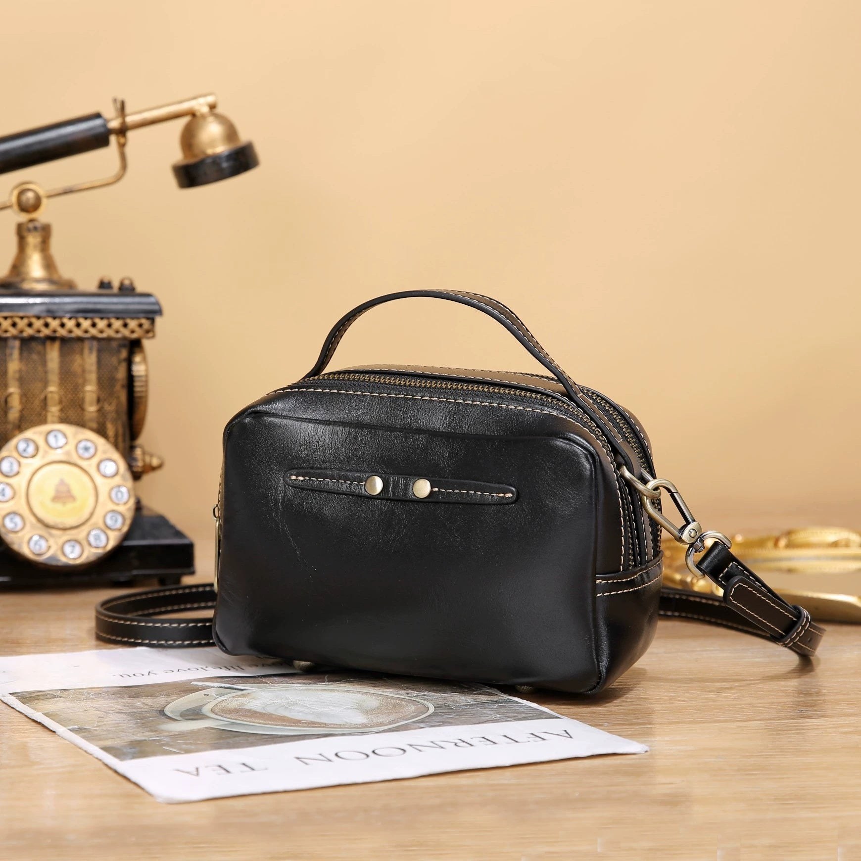 New Stylish Vintage Box Bag Made Of Top-grain Cowhide With Logo, Shoulder And Crossbody Bag, Small Square Bag For Commuting product view 1