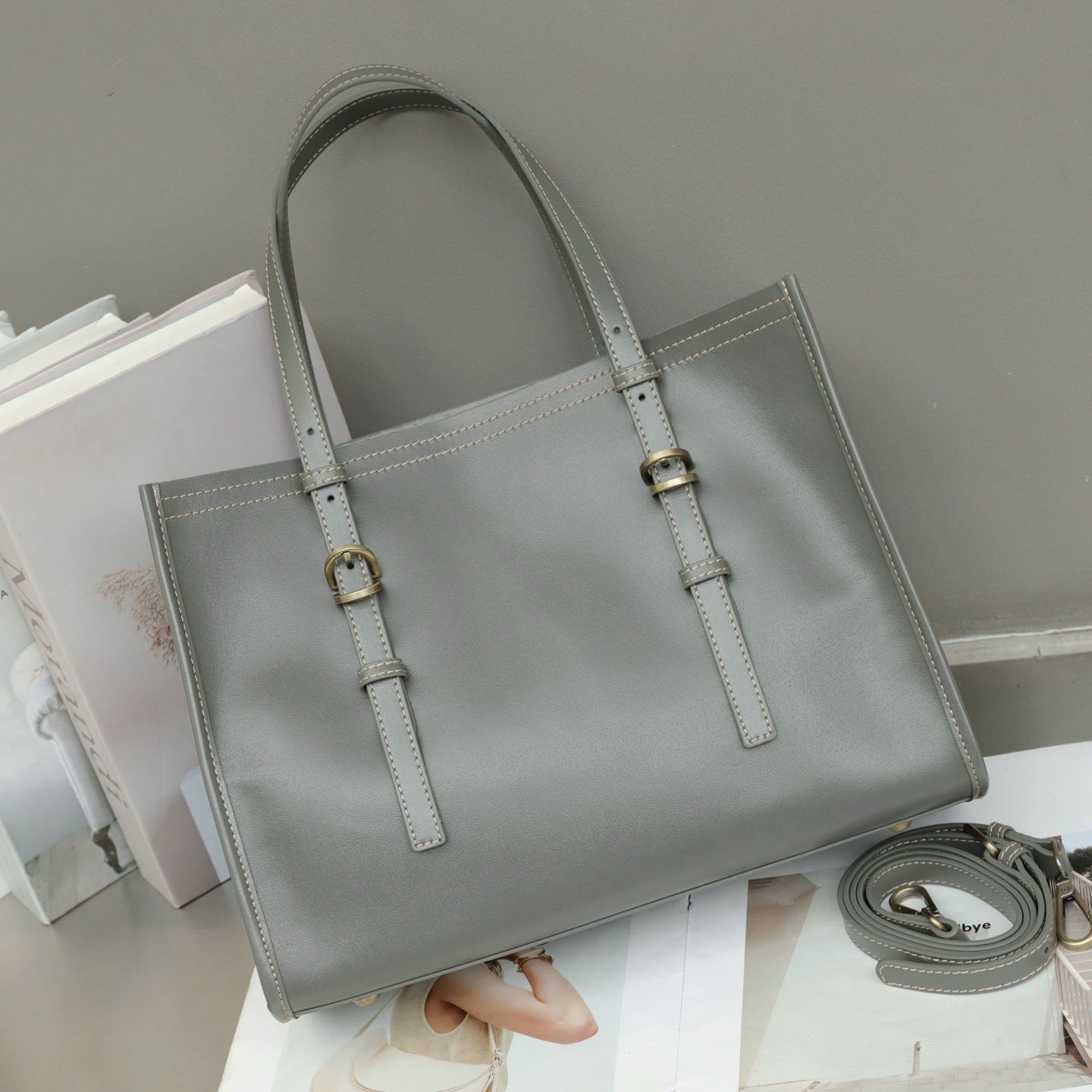 New Genuine Leather Women's Bag, Top-grain Cowhide Shopping Bag, Luxury Feel, Commuter Handbag, Single Shoulder And Crossbody Bag product view 5
