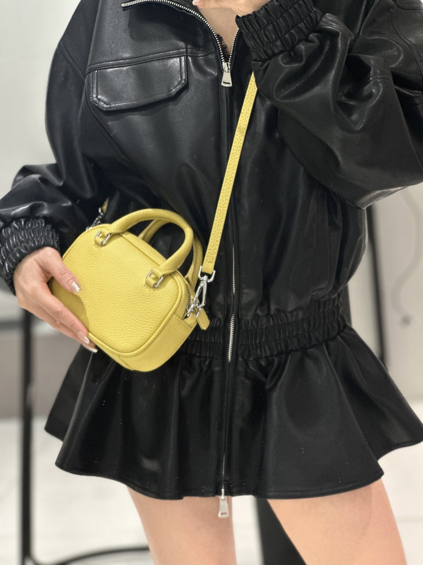 Light Luxury Women's Handbag, Stylish And Elegant Tote, Simple And Versatile, Top-layer Cowhide, Single Shoulder And Crossbody Bag, Mini Handbag product view 7