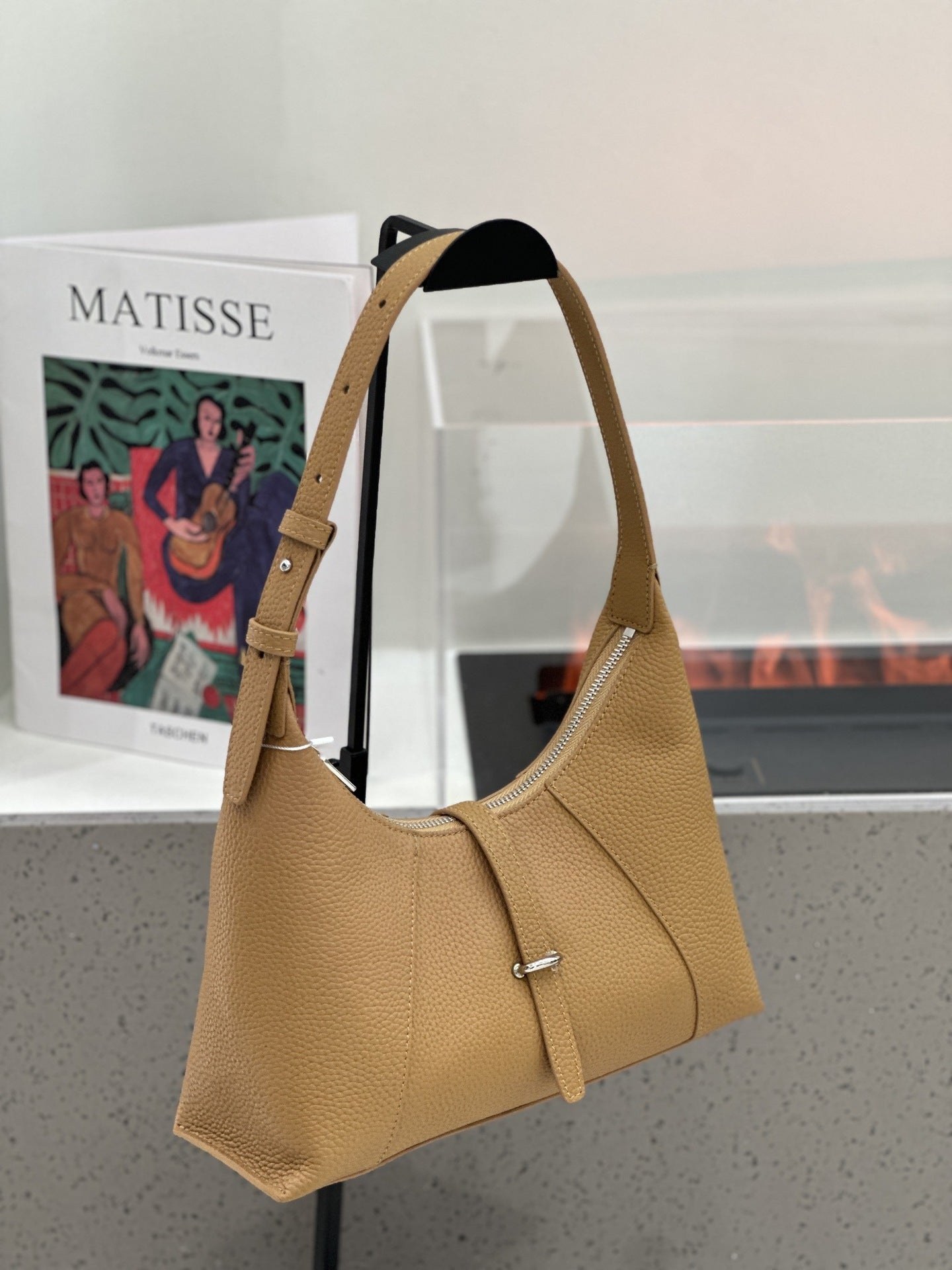 Baidie Leather Women's Bag 2025 New First-Layer Cowhide Dumpling Bag French-Style Shoulder Bag Crescent Handbag Pillow Bag product view 6