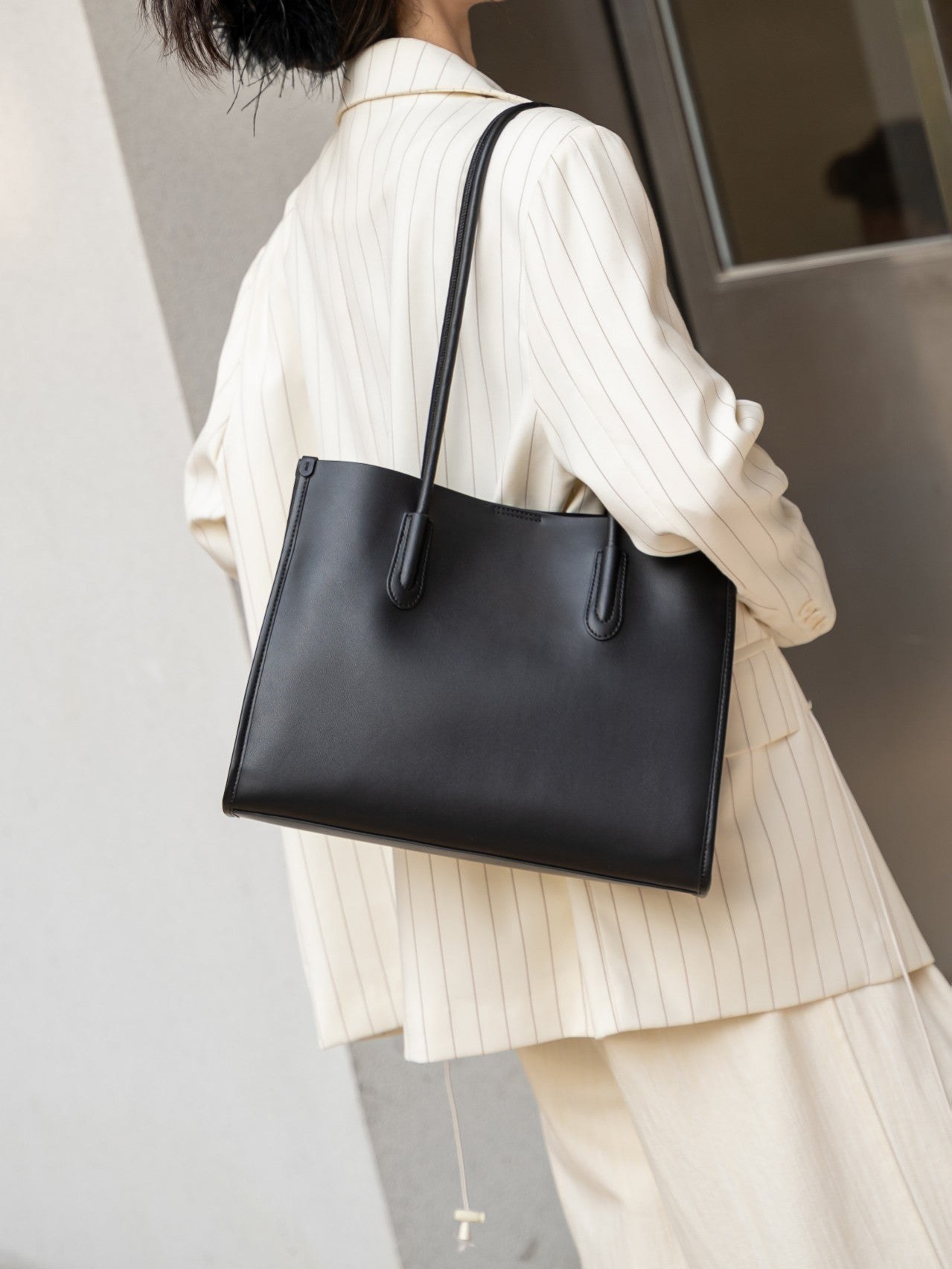 Baidii Leather Women's Bag 2025 New Commuter Tote High-End Large Capacity Cowhide Shoulder Handbag product view 9