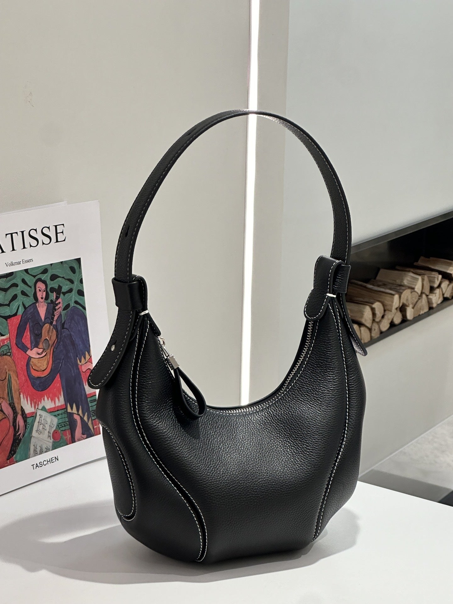 New Soft Leather Luxury-style Bag, Underarm Bag With A High-end Feel, Large Capacity Tote Bag, First Layer Cowhide Crossbody Bag product view 4