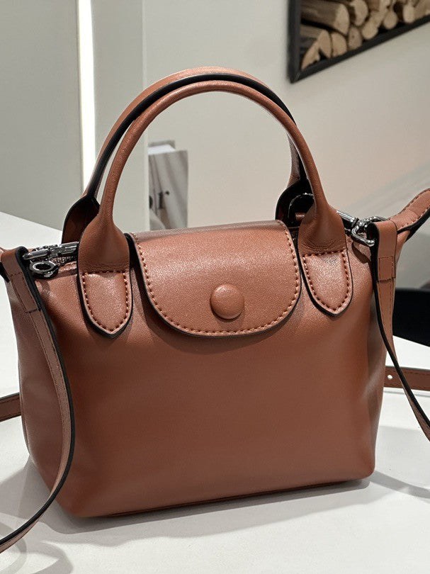 2026 New Genuine Leather Dumpling Bag For Women, Niche Design, Soft Leather Shoulder And Crossbody Mini Handbag product view 2
