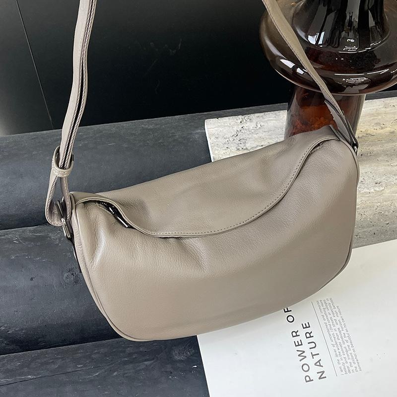 First-layer Cowhide Genuine Leather Crossbody Bag product view 9