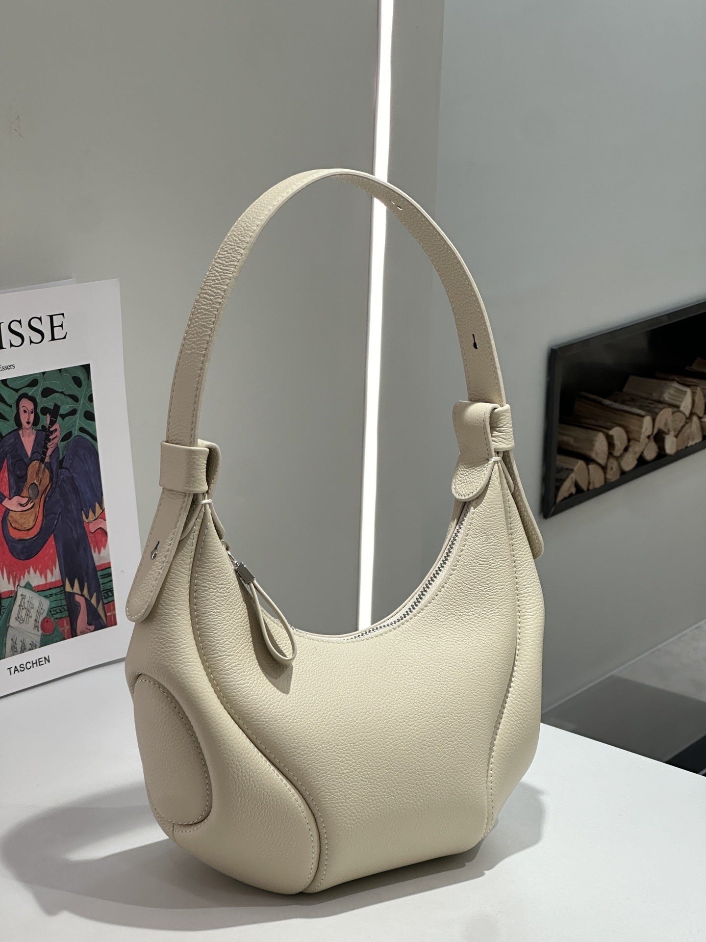 New Soft Leather Luxury-style Bag, Underarm Bag With A High-end Feel, Large Capacity Tote Bag, First Layer Cowhide Crossbody Bag product view 5