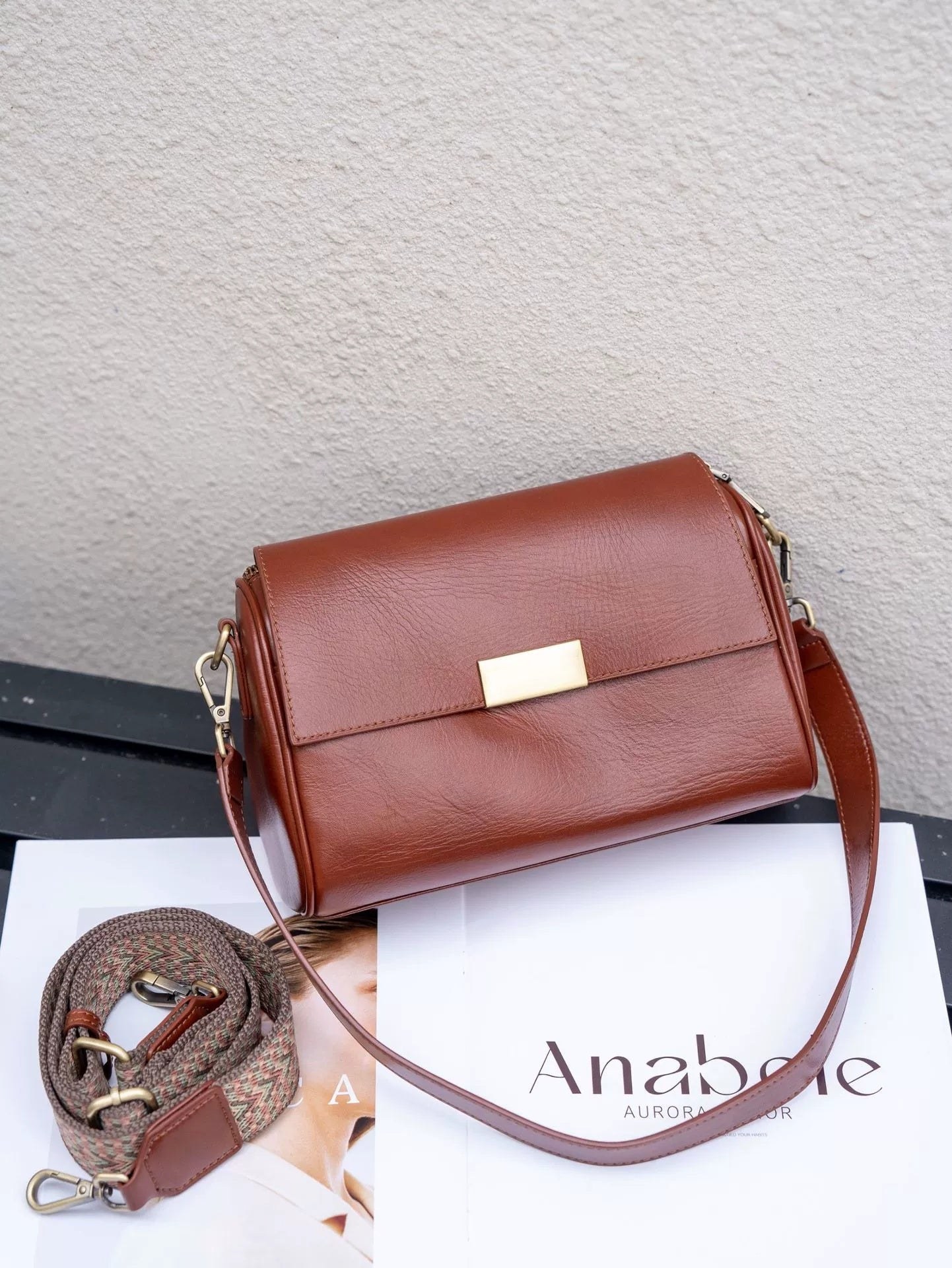 Baidi Leather Women's Bag 2025 New Genuine Leather Crossbody Bag, Top-Grain Vegetable-Tanned Cowhide Shoulder Bag, Light Luxury Commuter Bag product view 10