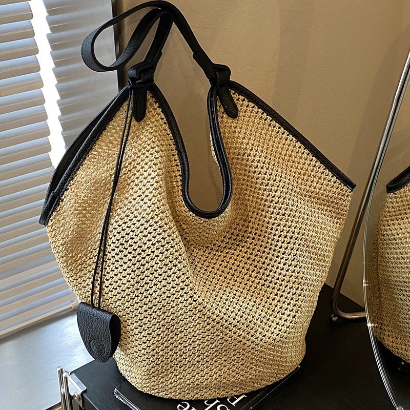 Fashionable Niche One-Shoulder Bucket Bag product view 2