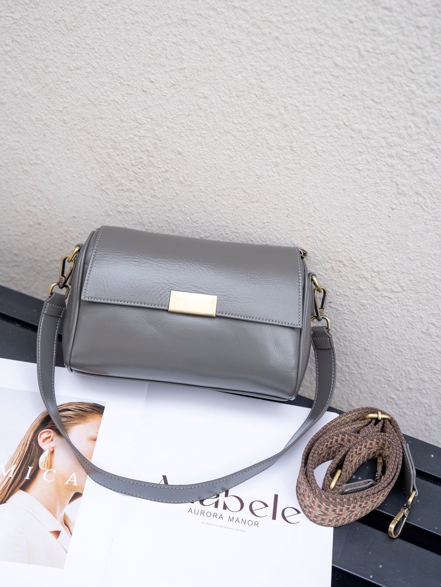 Baidi Leather Women's Bag 2025 New Genuine Leather Crossbody Bag, Top-Grain Vegetable-Tanned Cowhide Shoulder Bag, Light Luxury Commuter Bag product view 11