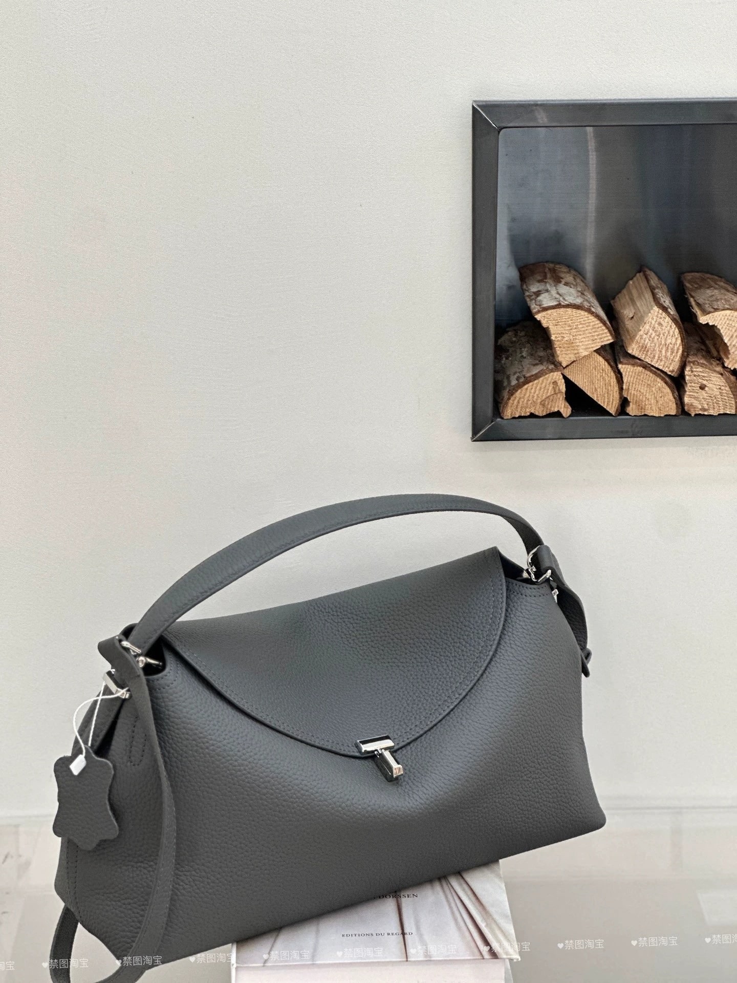 Genuine Leather Women's Bag, Cross-border High-end T-shaped Lock, Large-capacity Shoulder And Handbag, Top-layer Cowhide Underarm Bag product photo