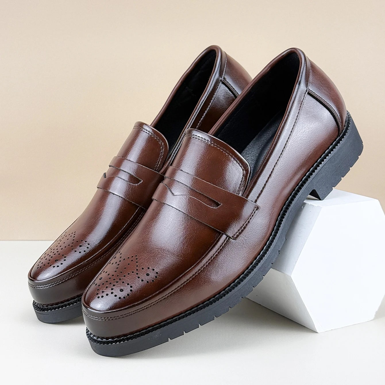 Men's Formal Leather Shoes British Style Oxford Loafers Round Toe Breathable Non-Slip Business Dress Wedding Office Casual Shos product photo