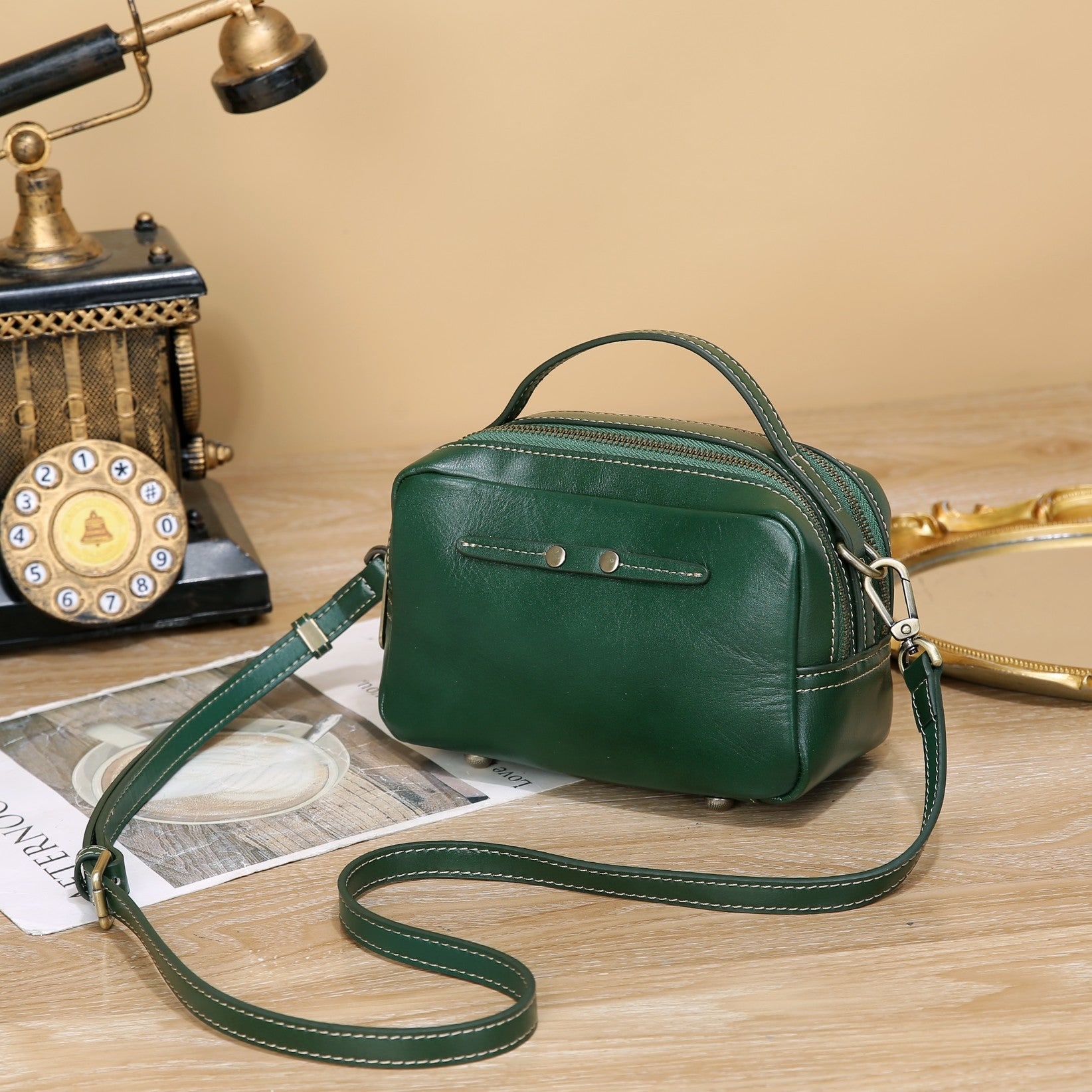 New Stylish Vintage Box Bag Made Of Top-grain Cowhide With Logo, Shoulder And Crossbody Bag, Small Square Bag For Commuting product photo