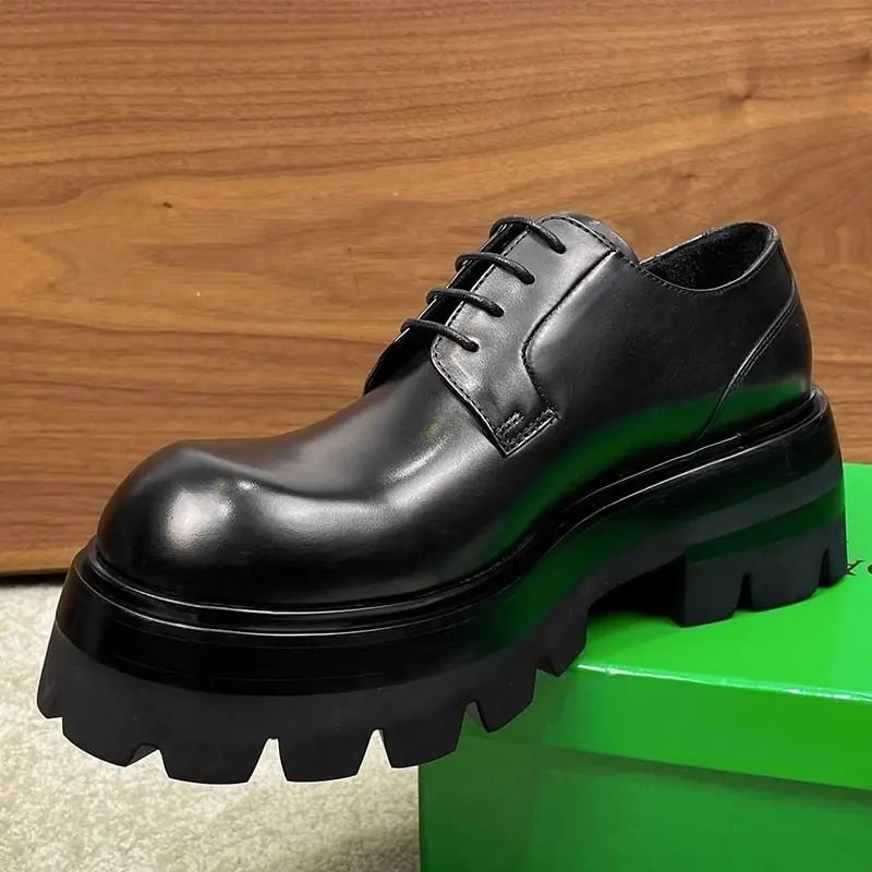 Classic Wide Head Derby Shoes product photo
