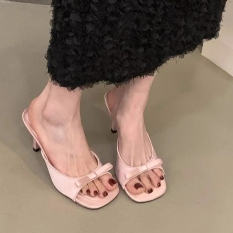 UETEEY Bow Strappy Heeled Mules – Elegant Party Edition product photo