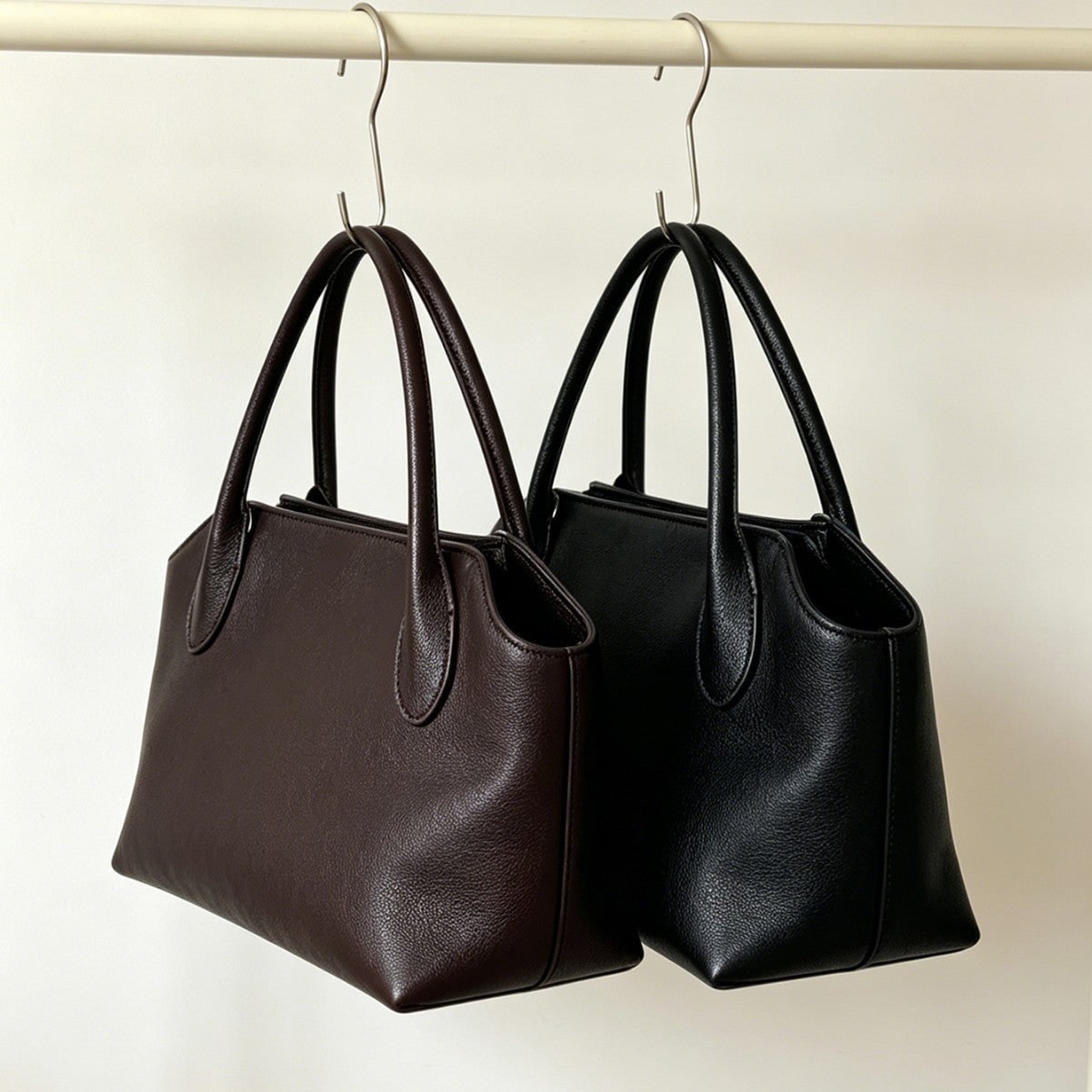 Summer Light-luxury Genuine Leather Handbag With A Short Handle Crafted From Top-grain Cowhide product photo