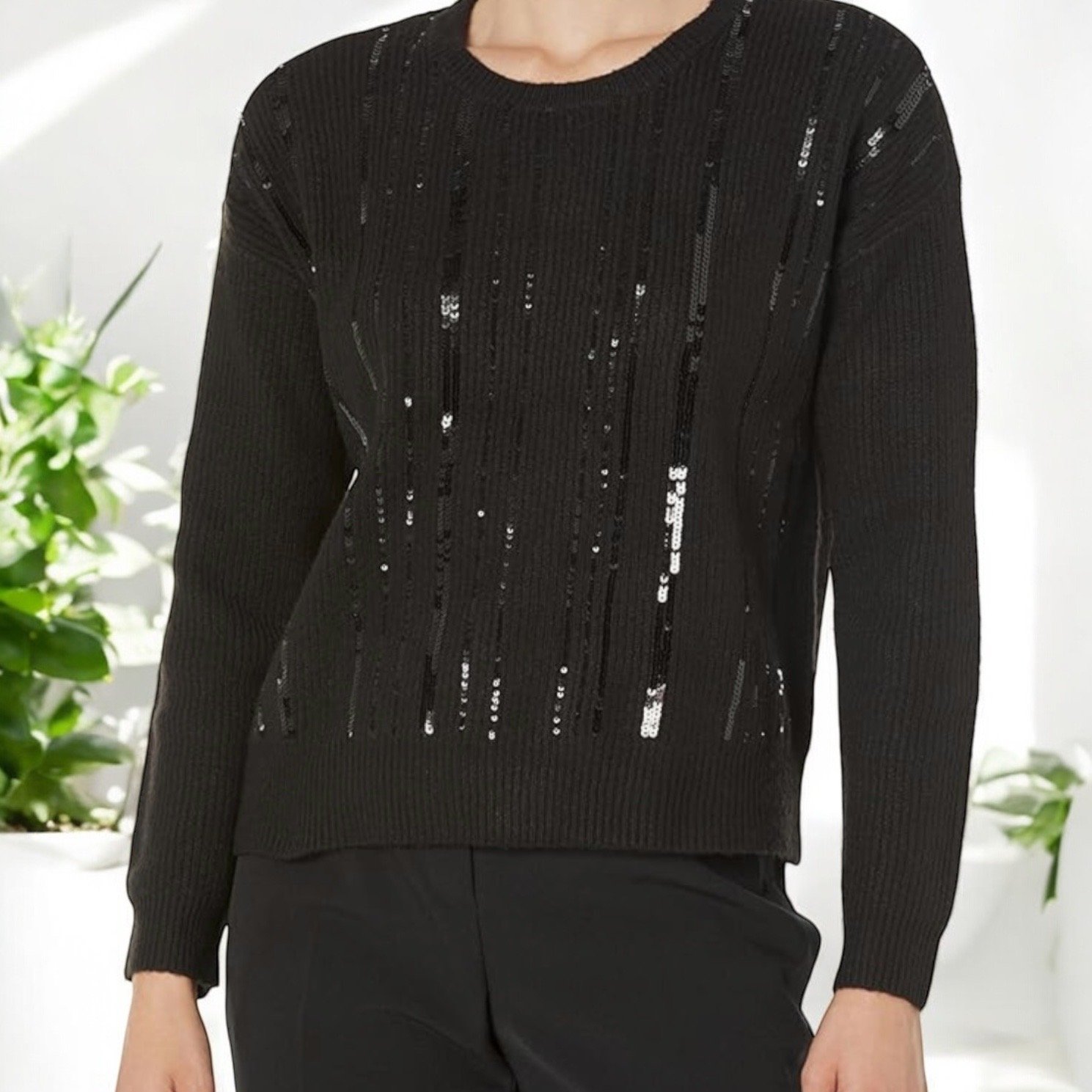 Calvin Klein Women’s Sequin Crew Neck Long Sleeve Sweater Black L