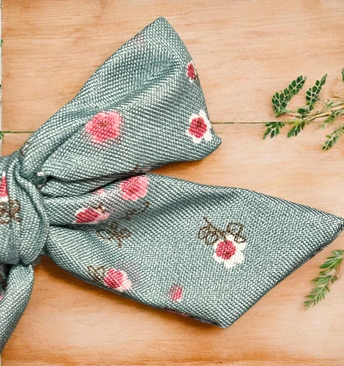 Handmade Hair Bow Clips Set of 2 Sage Green Floral Alligator Clip, view 6
