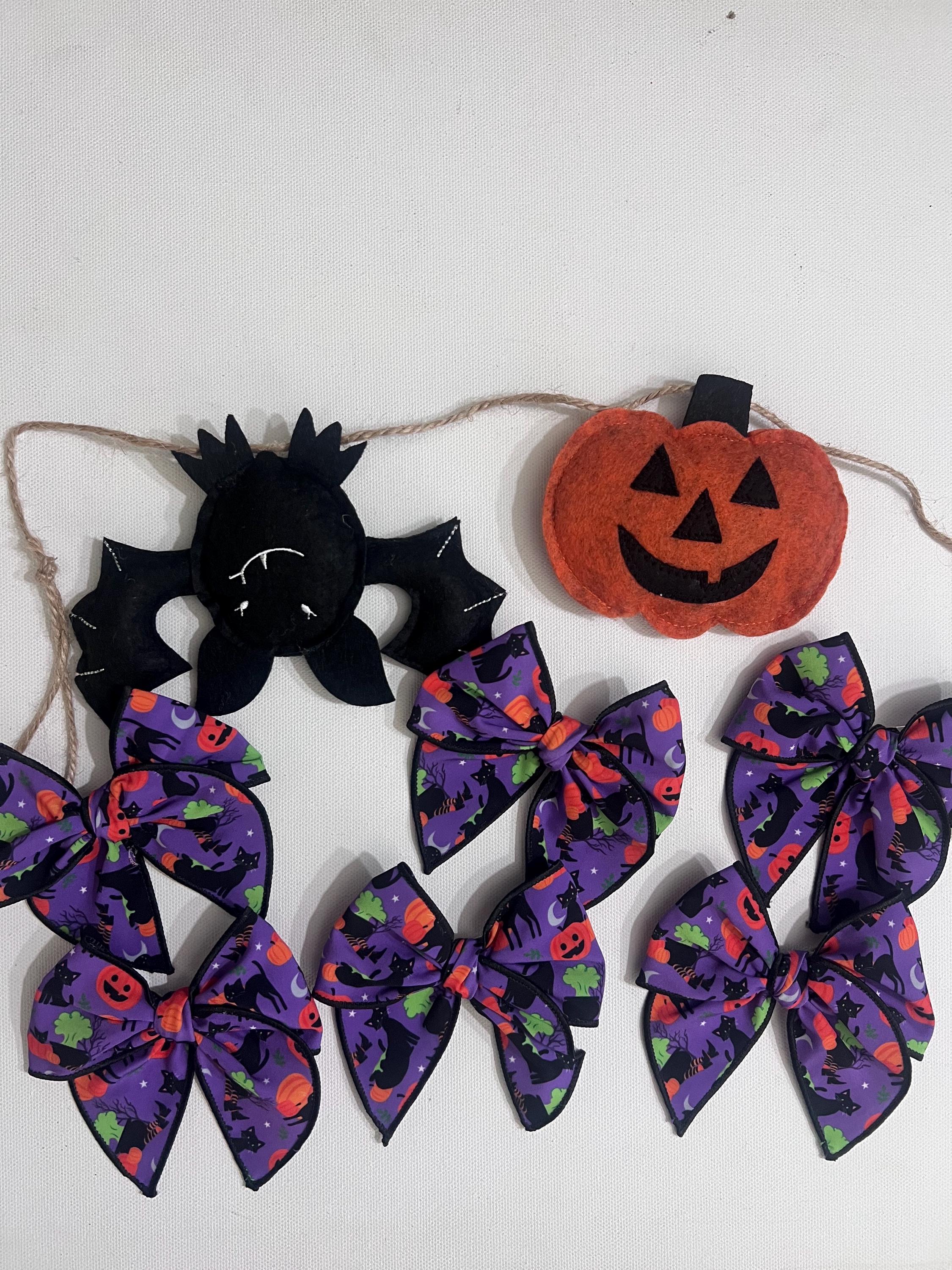 Handmade Halloween Hair Bow – Spooky Black Cat & Pumpkin Print