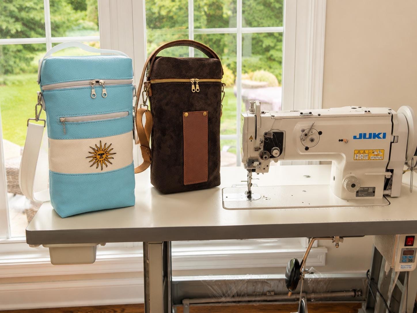 Classic Suede Mate Bag with Matching Yerbera | El Indio Matero-Matera de gamuza con yerbera, view 6