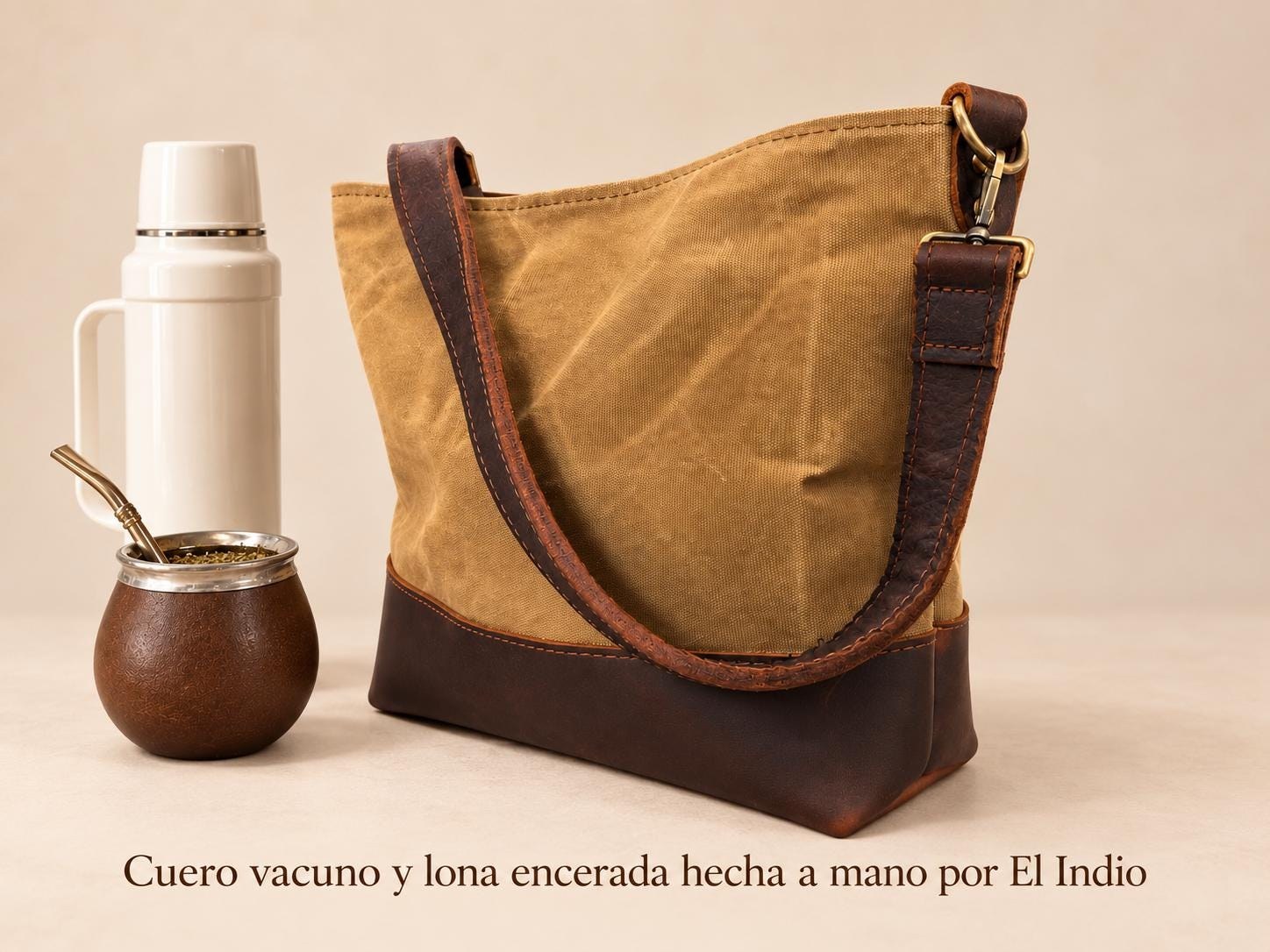 Premium Yerba Mate Bag -Bolso Matero hecho a mano– Cuero Argentino y Lona