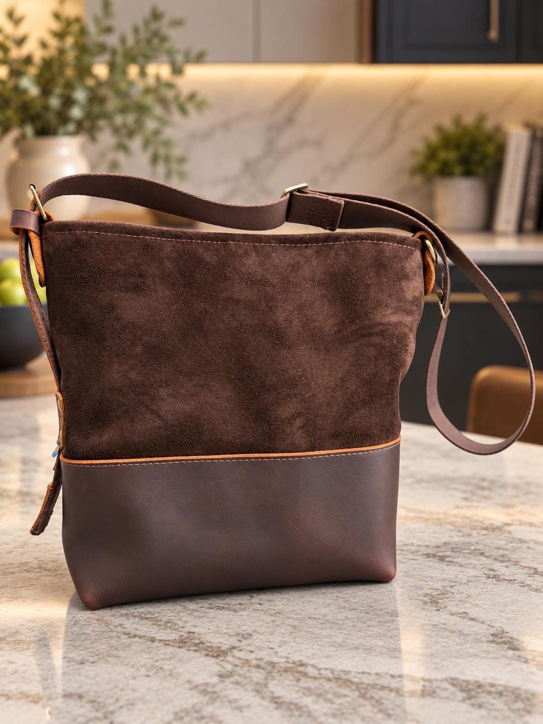 Premium Yerba Mate Bag-Bolso Matero hecho a mano– Cuero Argentino, view 2
