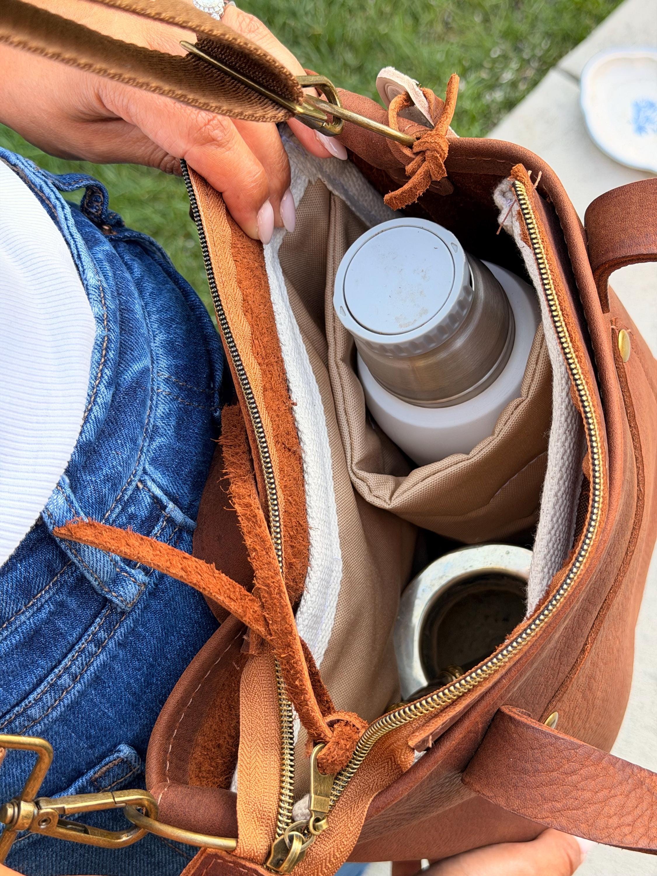 Premium Yerba Mate Bag-Bolso Matero hecho a mano– Cuero Argentino, view 11