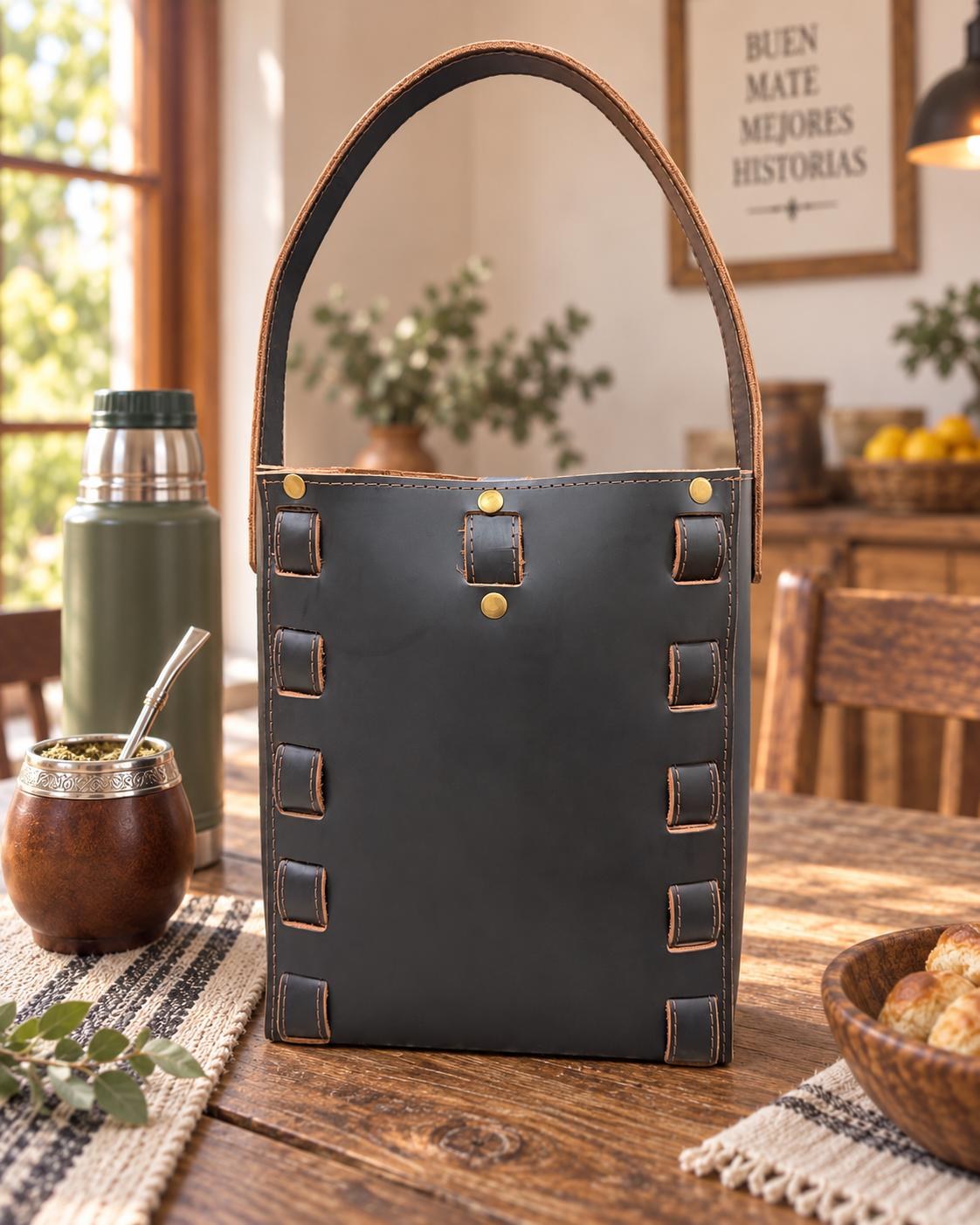 Premium Yerba Mate Bag-Bolso Matero hecho a mano– Cuero Argentino, view 3