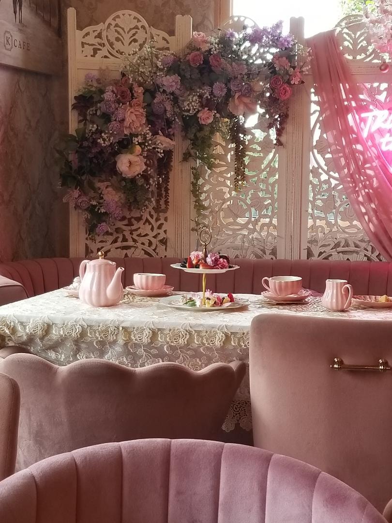 K Café and Patisserie interior