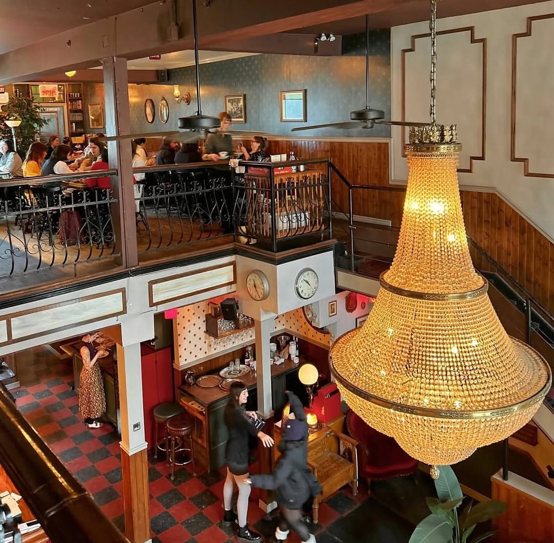 Cardinal Tea Room in Montreal