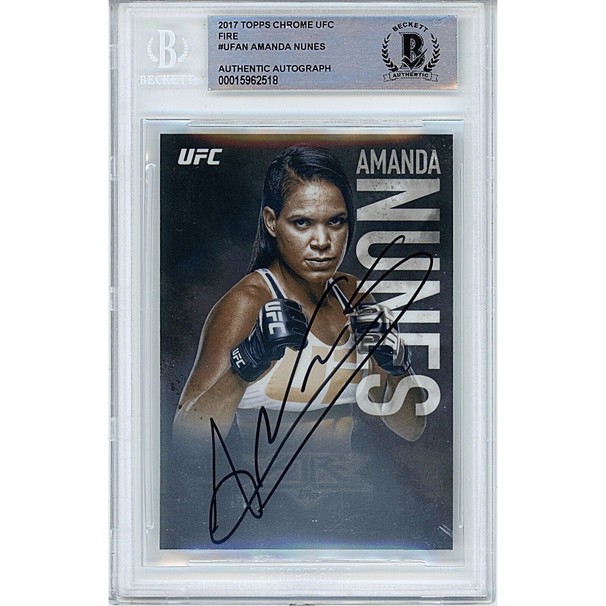 Amanda Nunes signed UFC trading card with Beckett authentication
