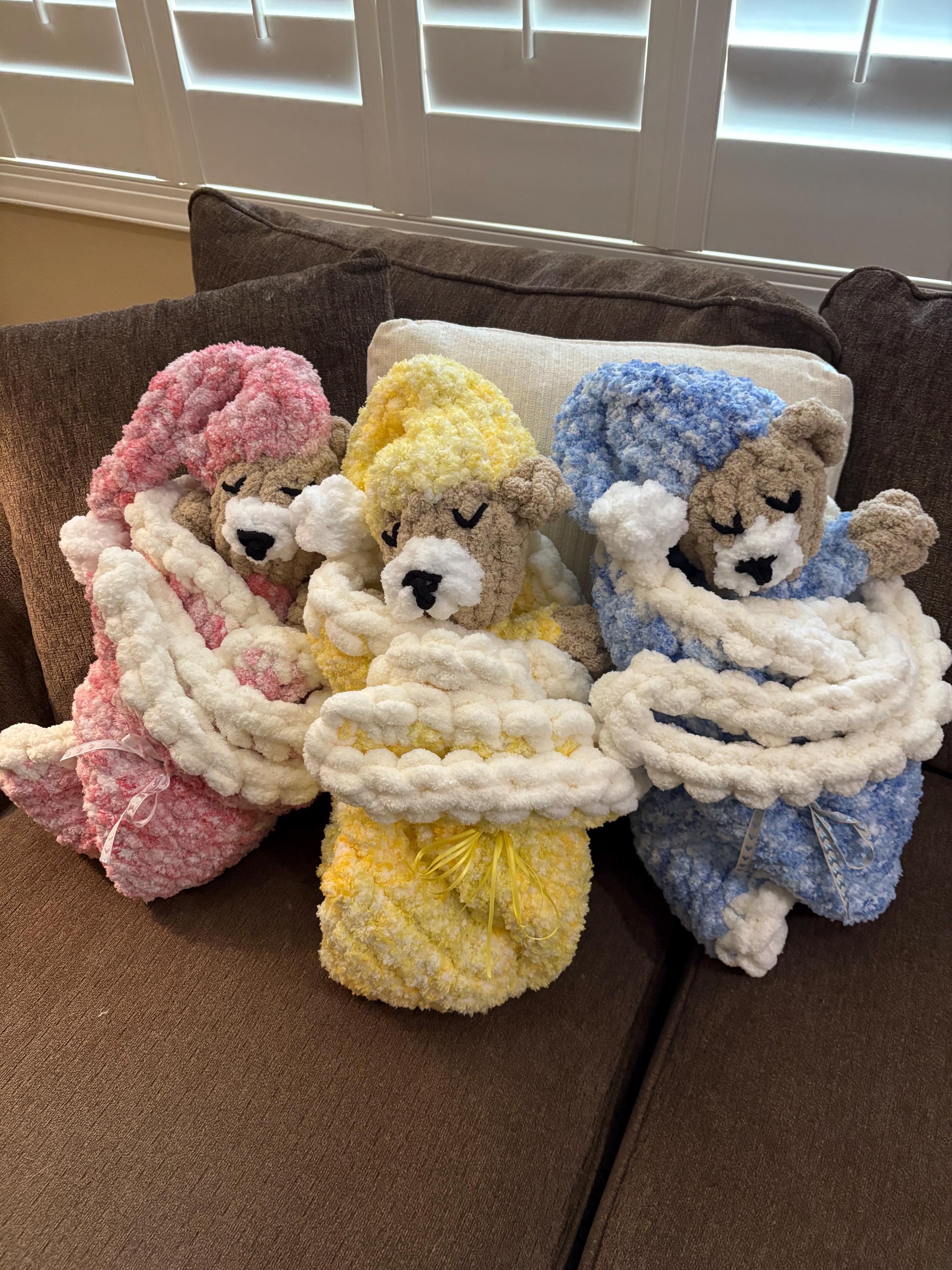 Newborn sleepy bear plushie & blanket SET