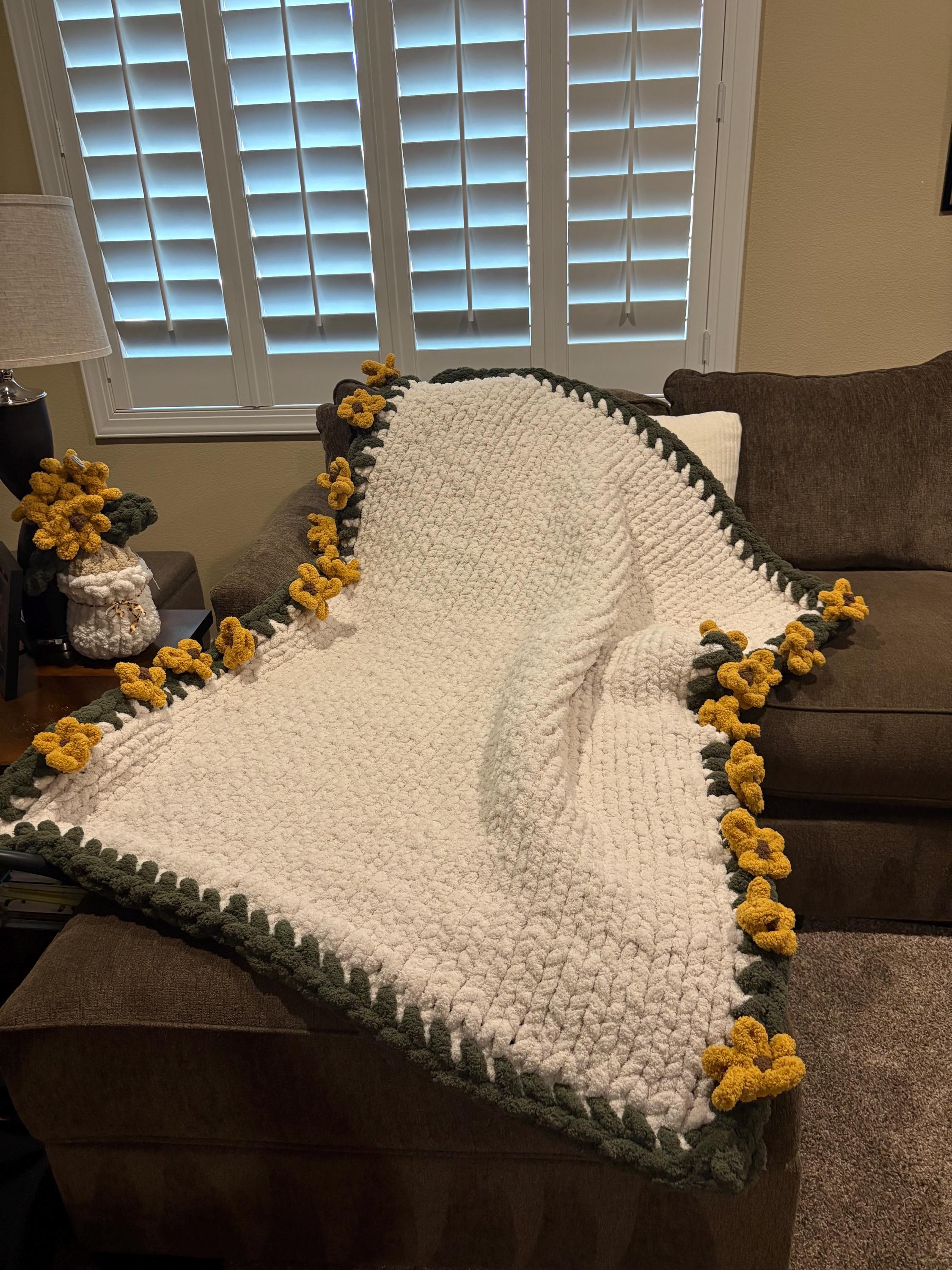 Sunflower potted plant blanket