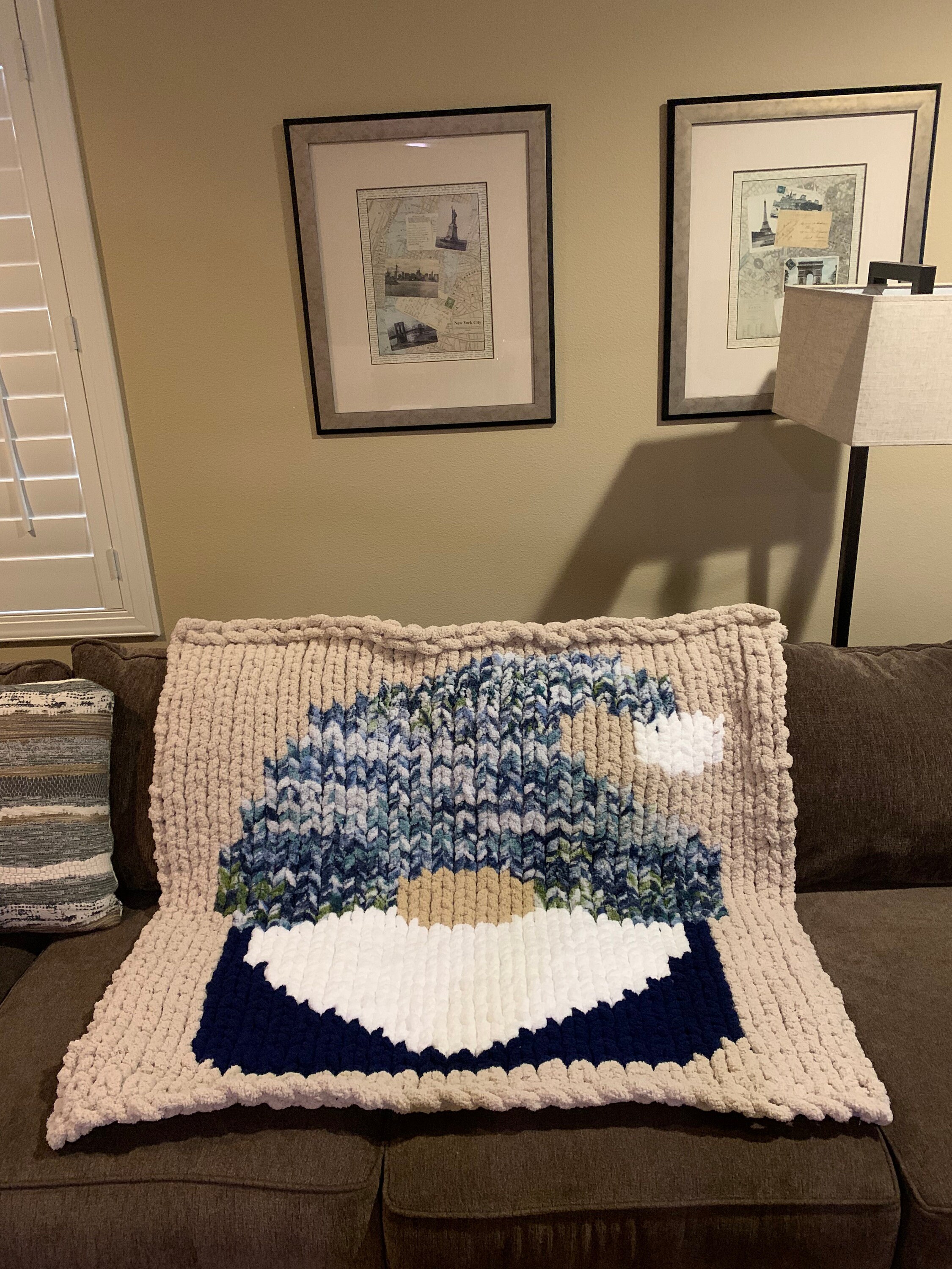 Gnome Blue Splash Chunky lap blanket