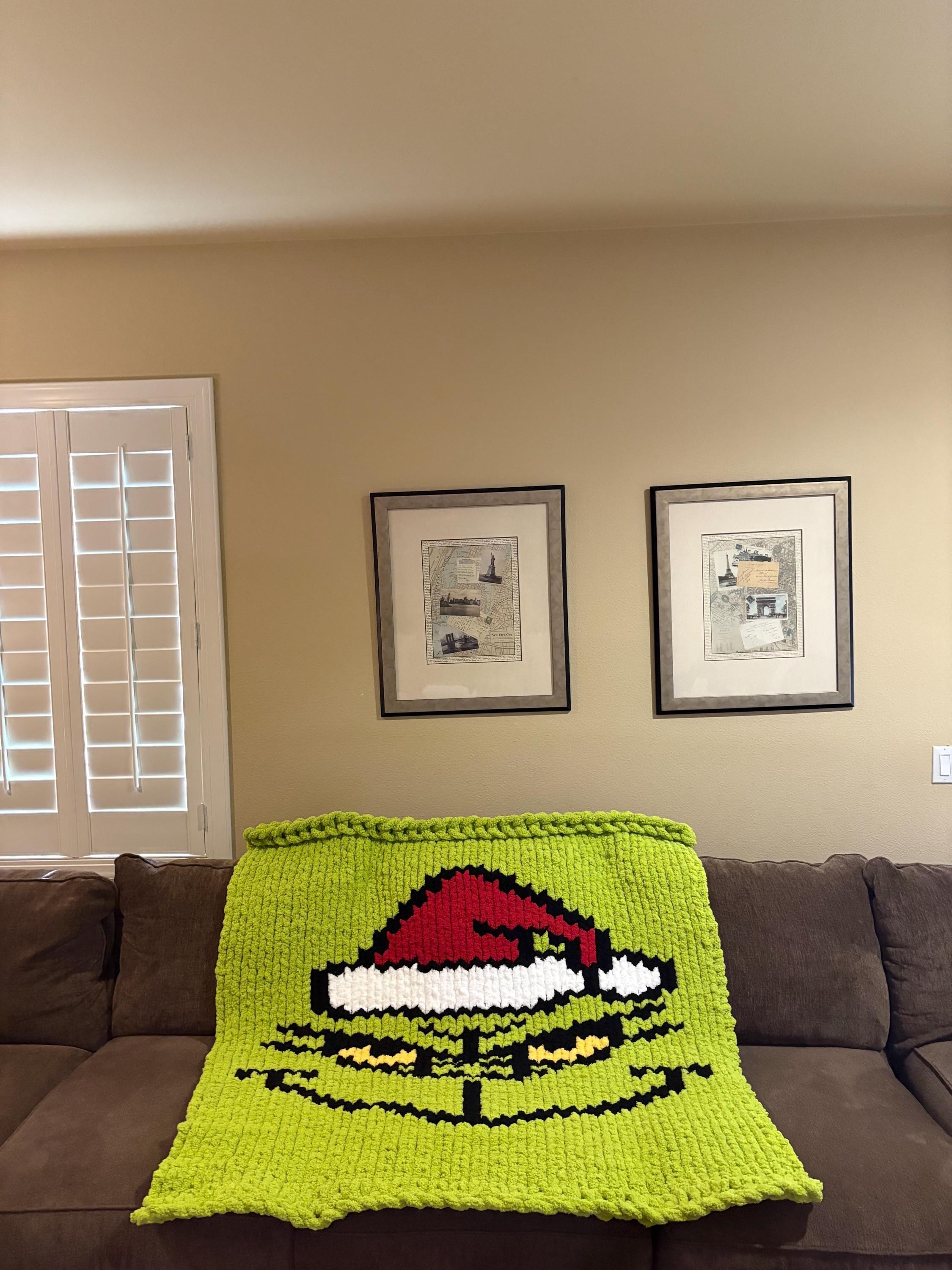 grinch face chunky blanket