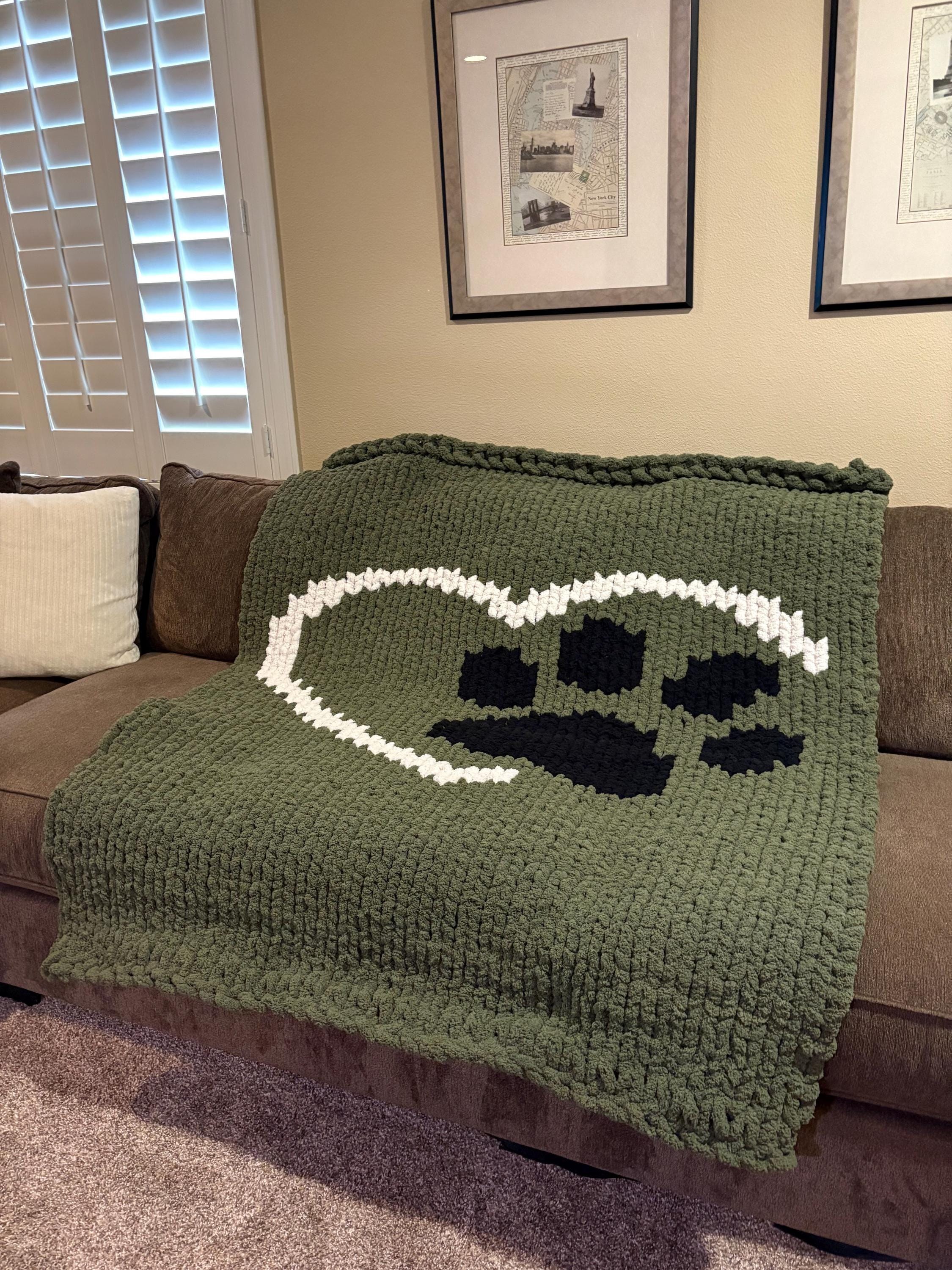 Paw print in a heart blanket