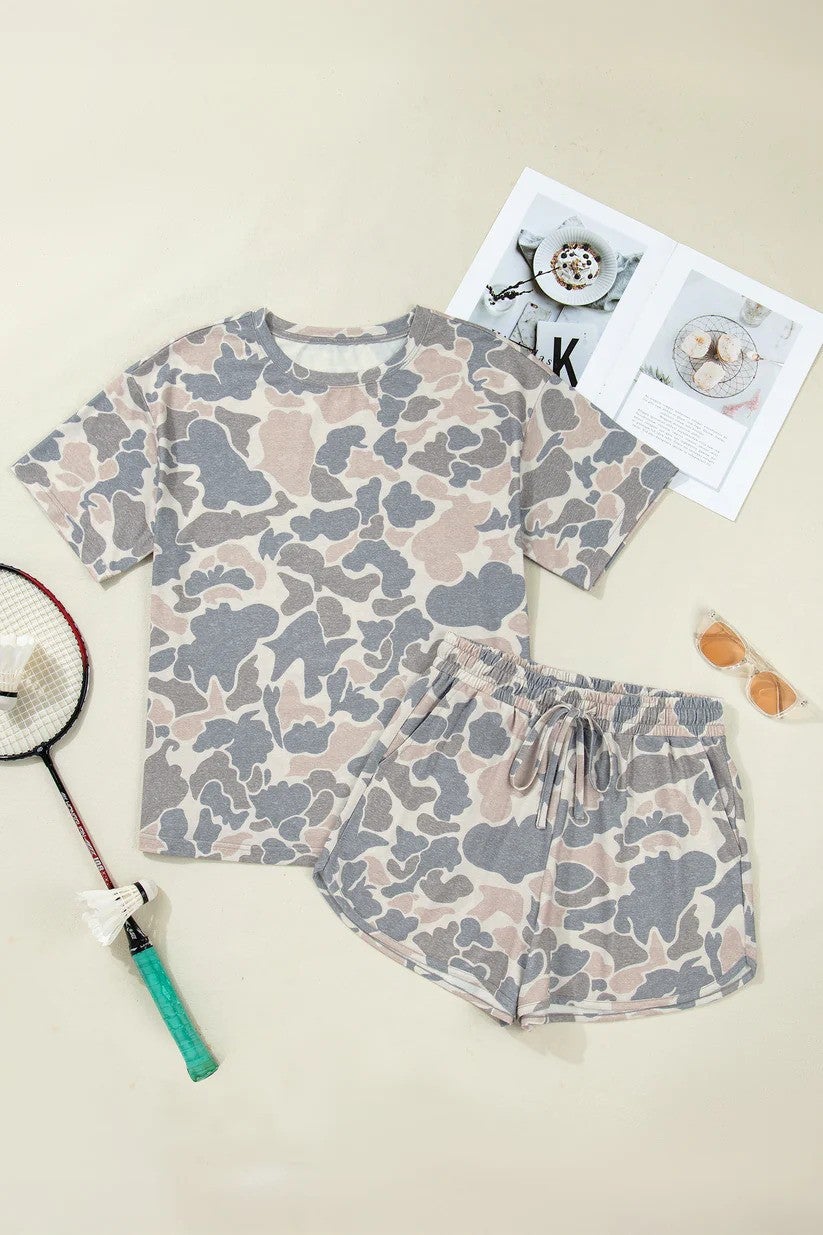 Camo Loose Top Outfit detail