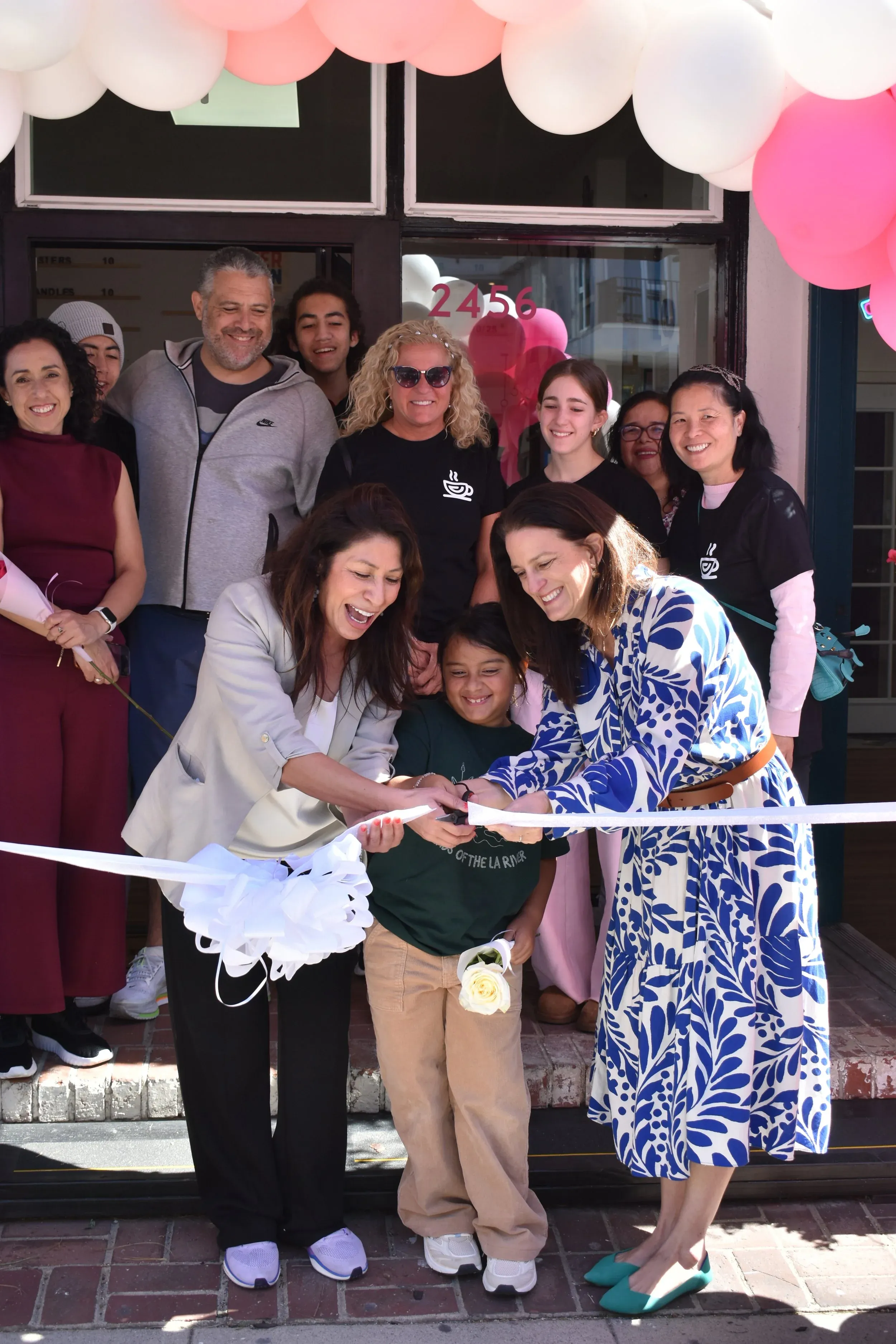Caféina grand opening gathering