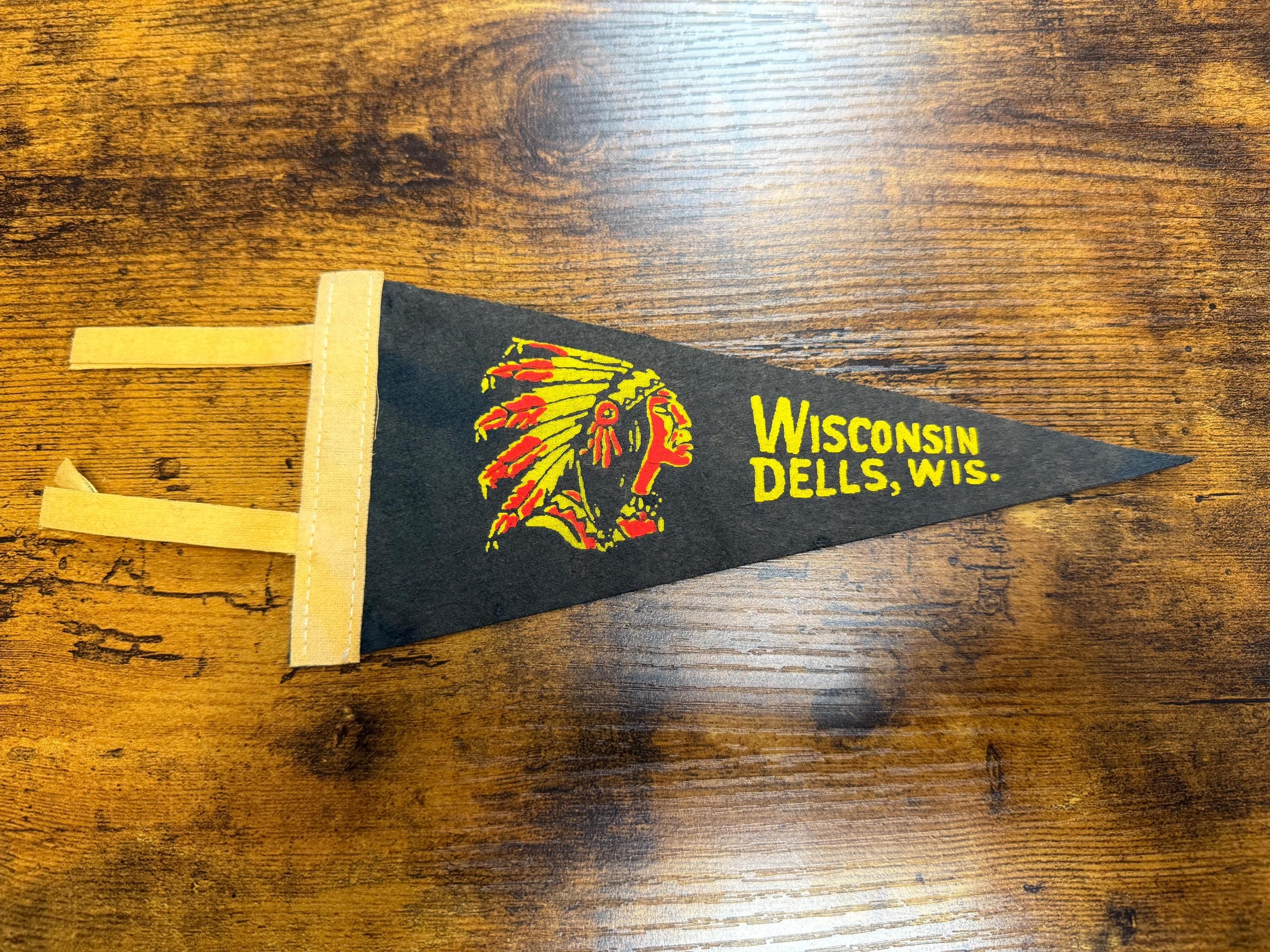 Vintage Wisconsin Dells felt pennant from the EBKS Resale collection