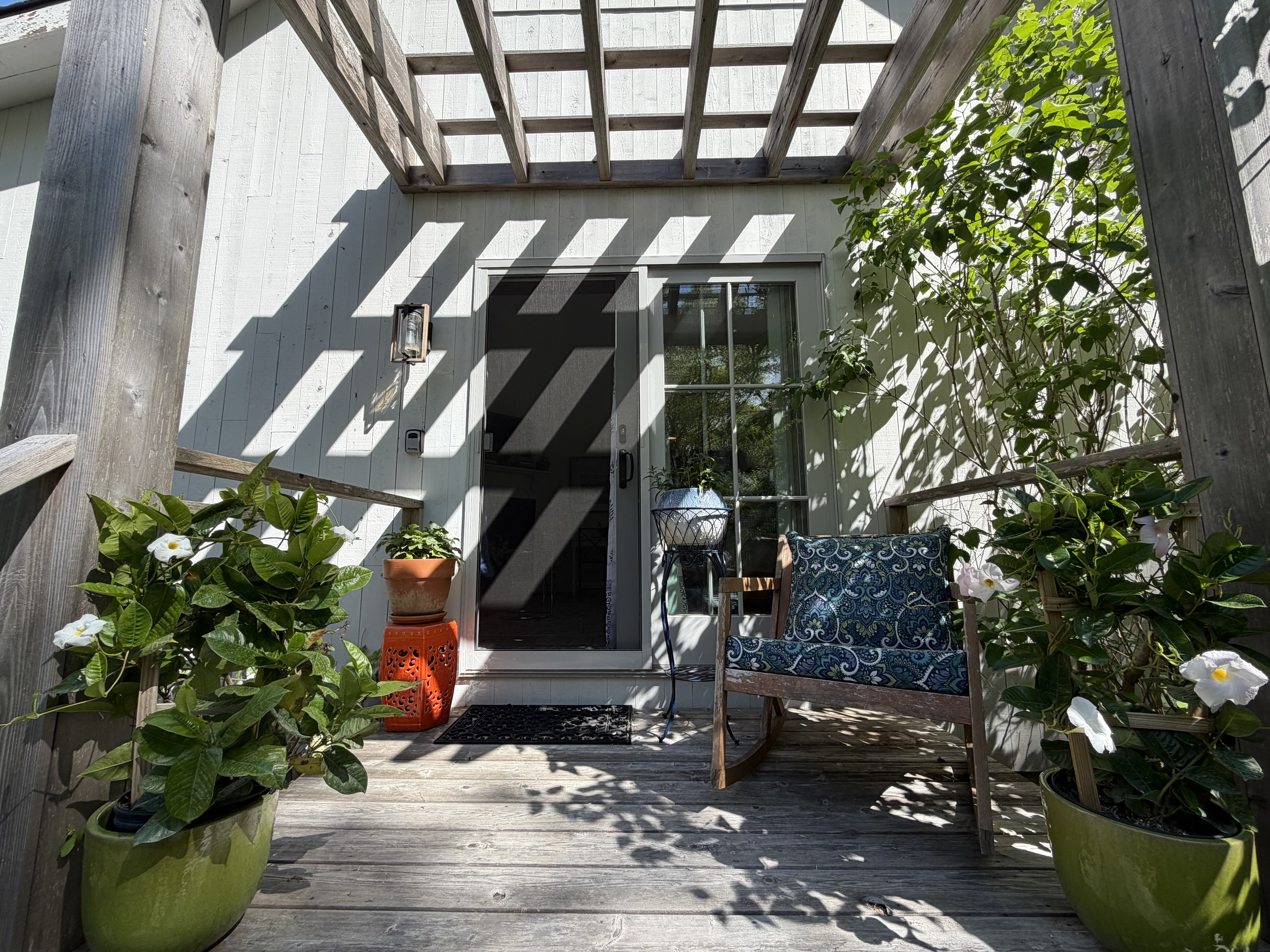 Garden entry to the Beachglass Barn suite