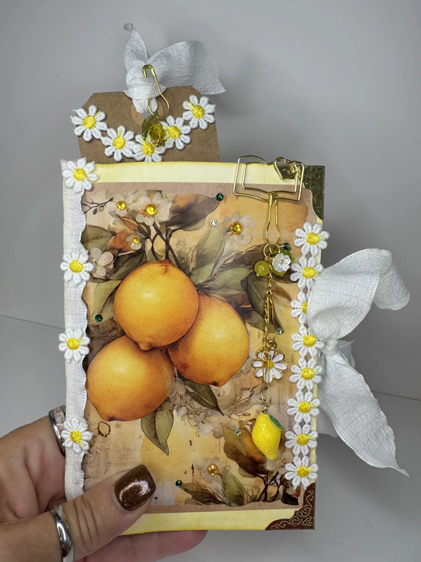 Daisy Lemon Blossom