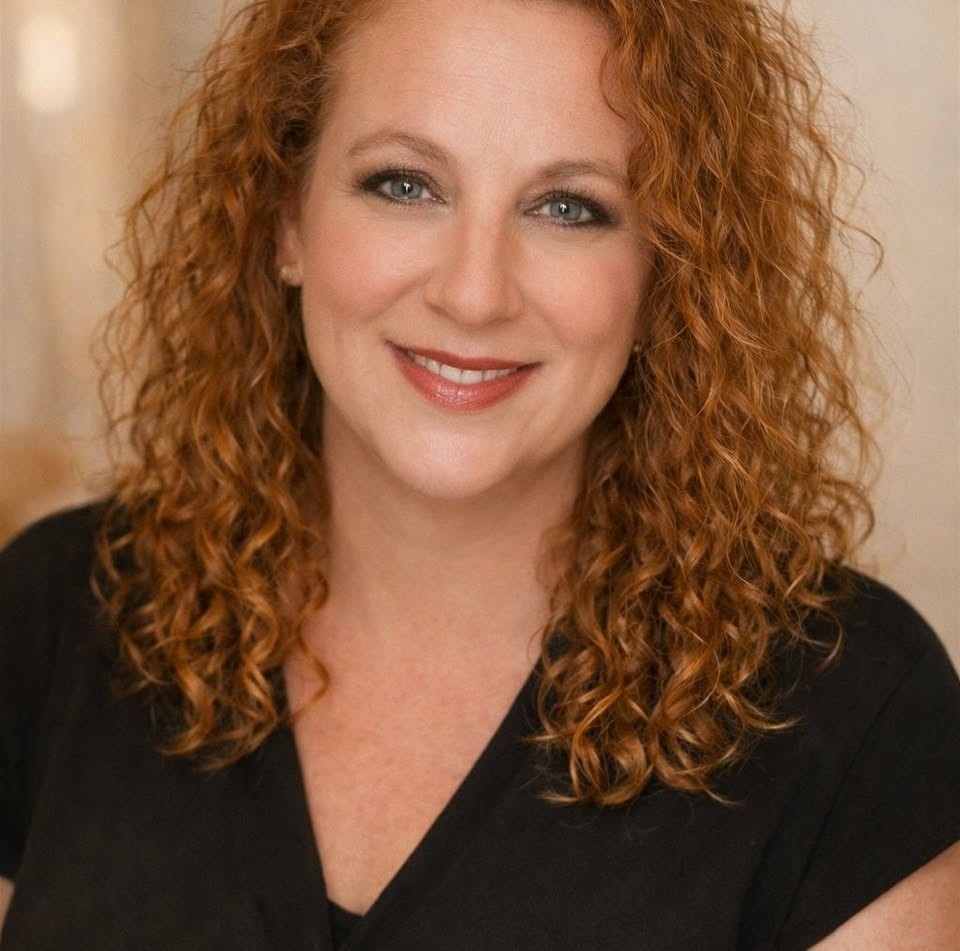 Arlene, the creator behind Phoenix Creative Co