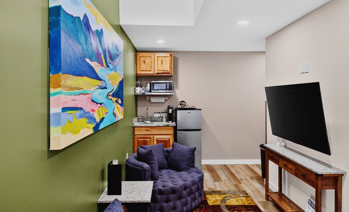 Shenandoah Skies · Loft 204: Sitting area and kitchenette