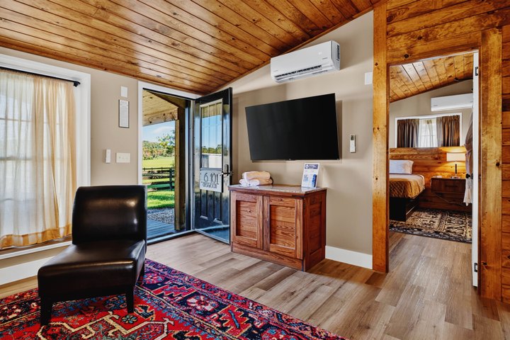 Crestwood: Living room and view into the bedroom