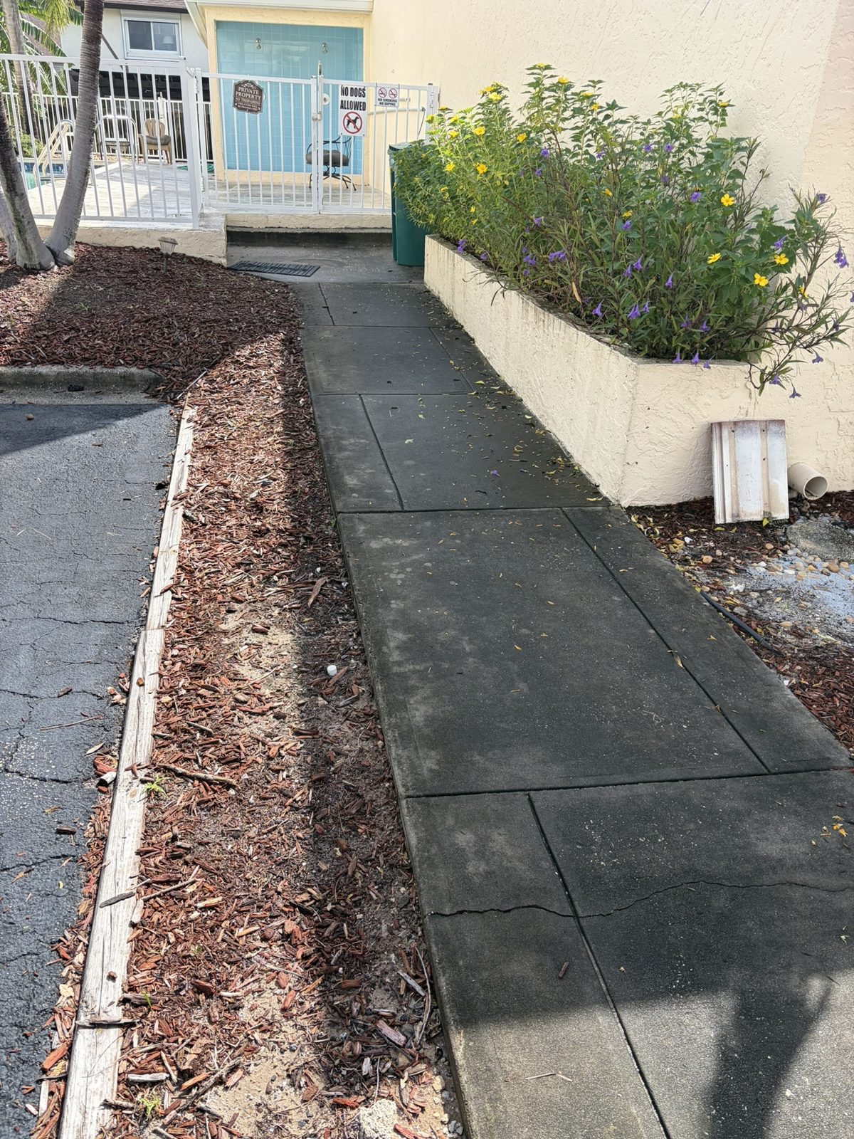 Community entranceway cleaning in Melbourne, before the work by Roof 2 Curb