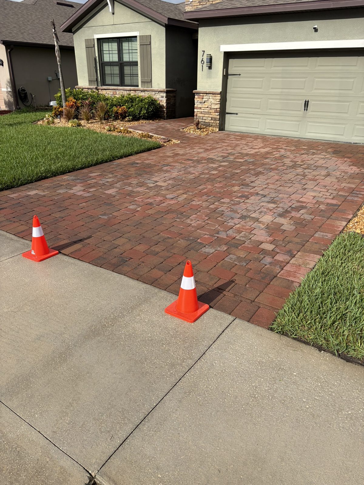 Paver driveway sealing in Melbourne, before the work by Roof 2 Curb