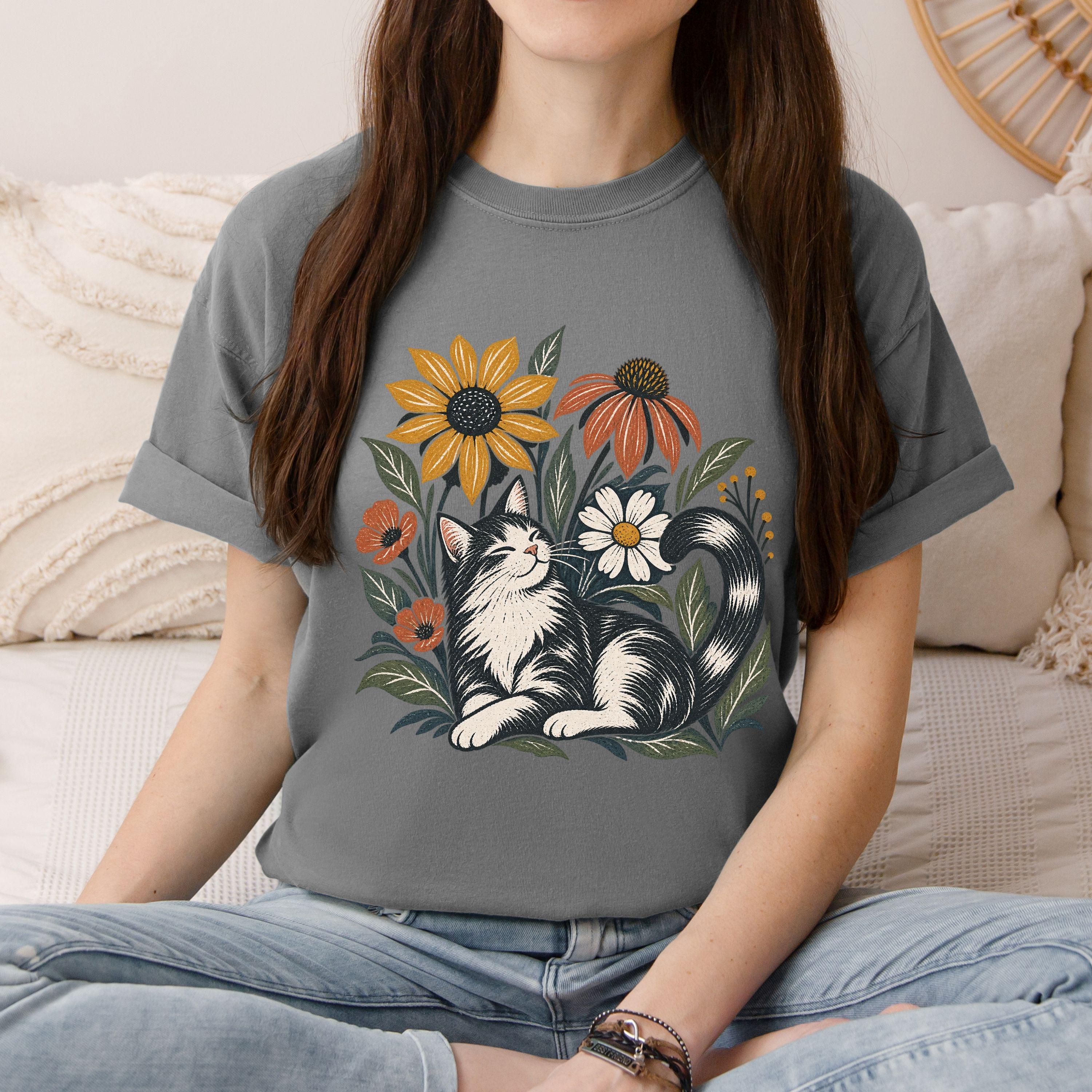 Cat and Flowers T-shirt | Floral Cat Tee product photo 4